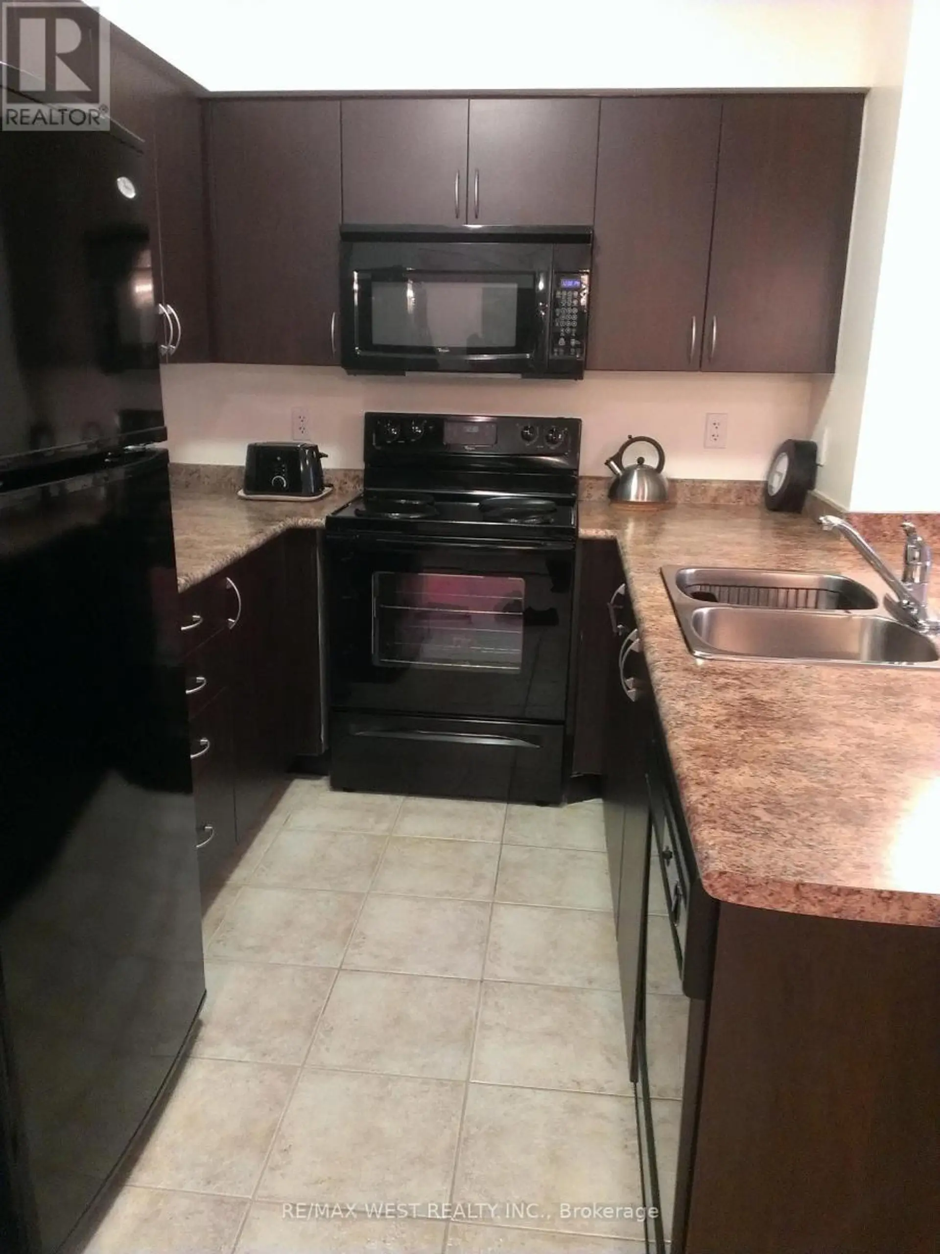 #316 872 SHEPPARD AVENUE W - Image 3