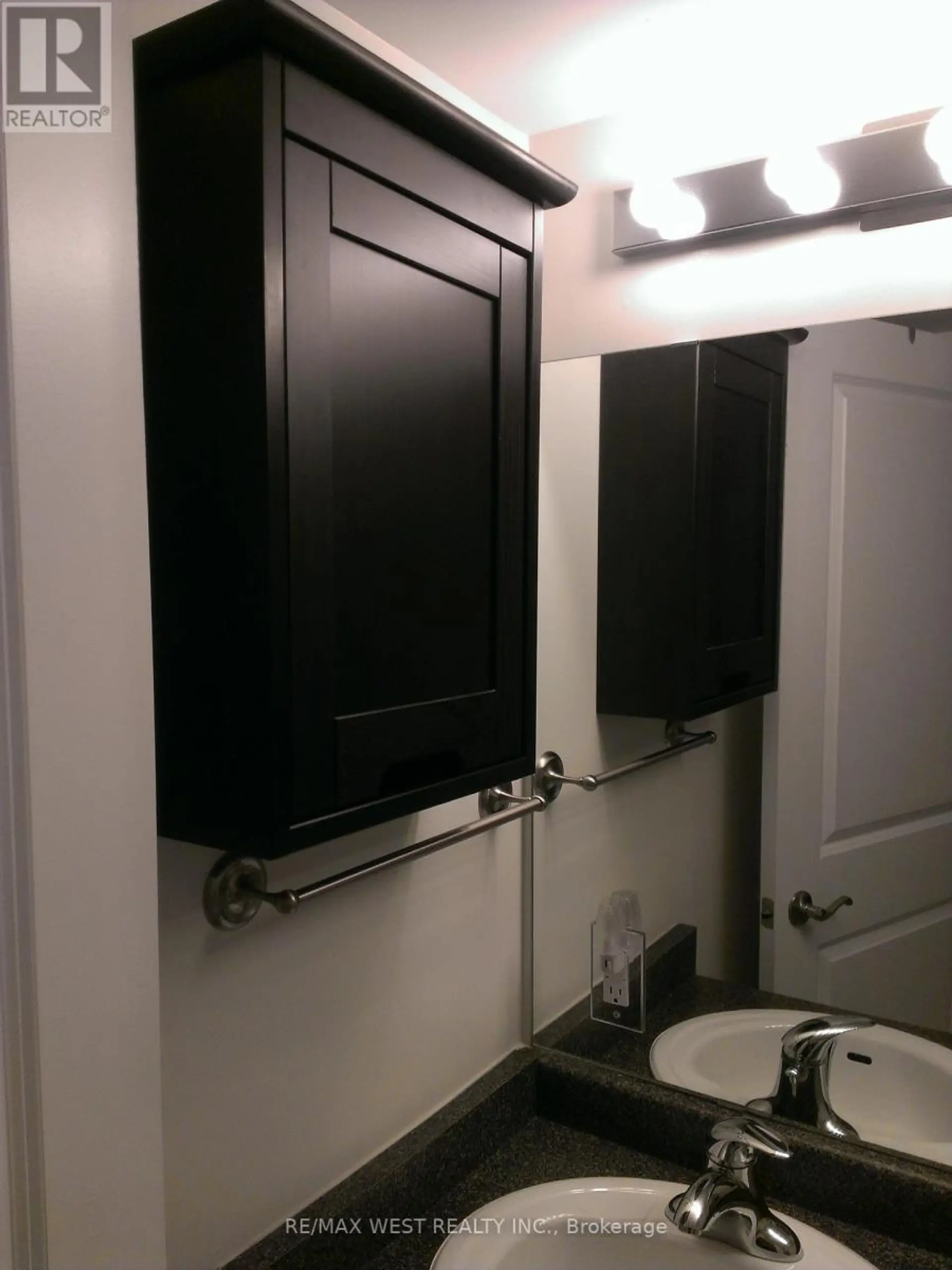 #316 872 SHEPPARD AVENUE W - Image 5