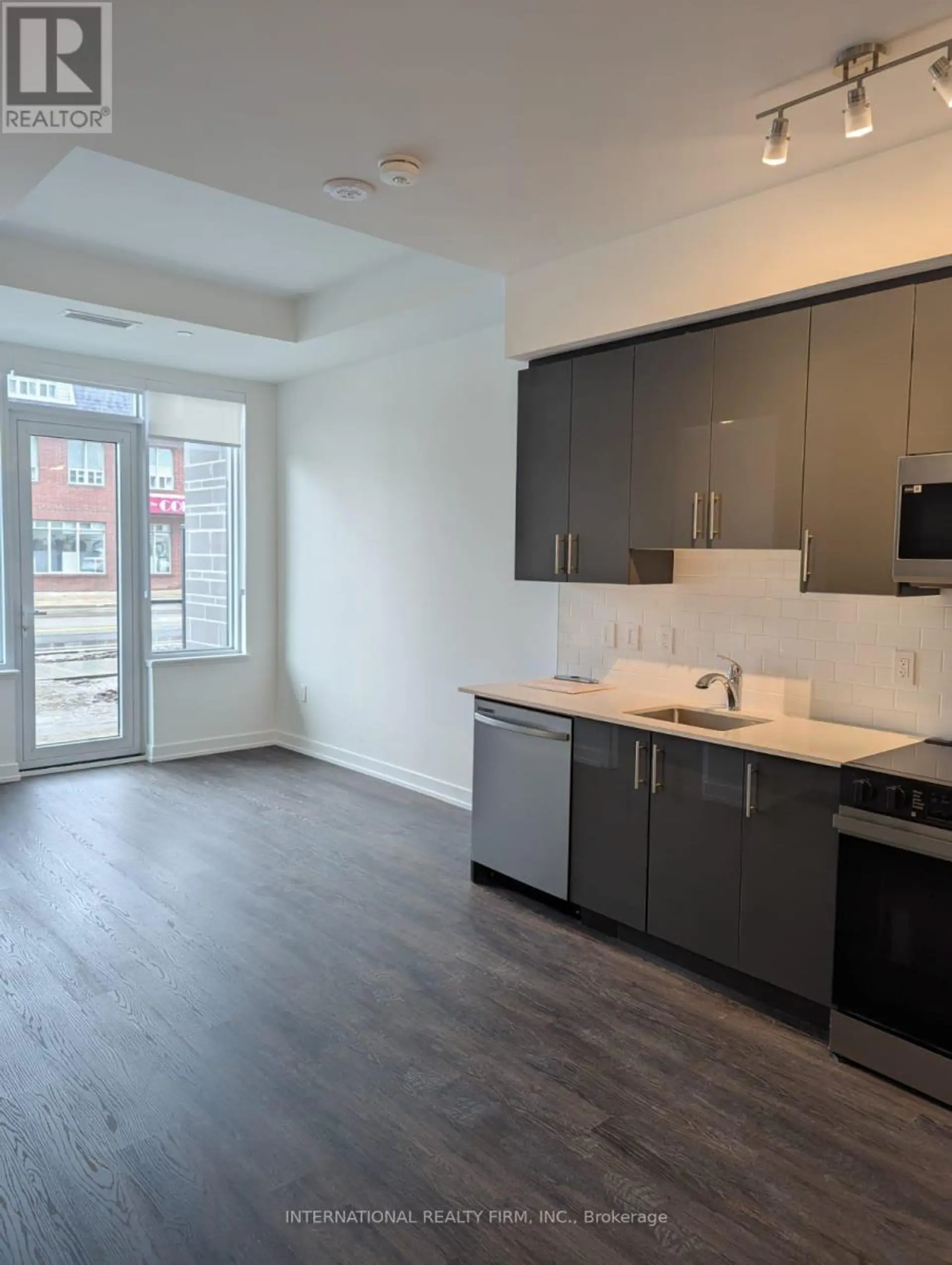 #102 556 MARLEE AVENUE - Image 7