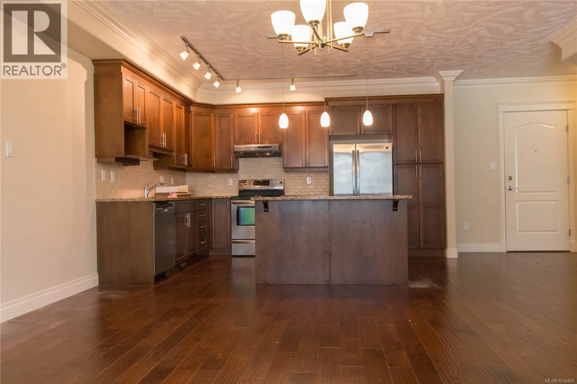 Property at #636 3666 ROYAL VISTA WAY, Courtenay, BC