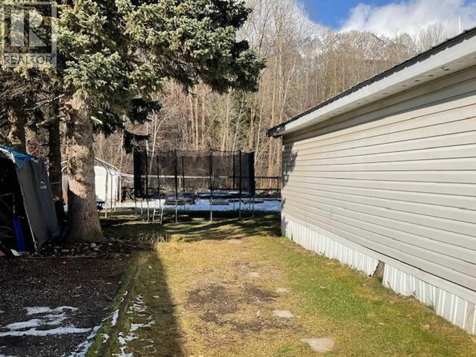 Property at #3 2011 HIGHWAY 3, Hosmer, BC