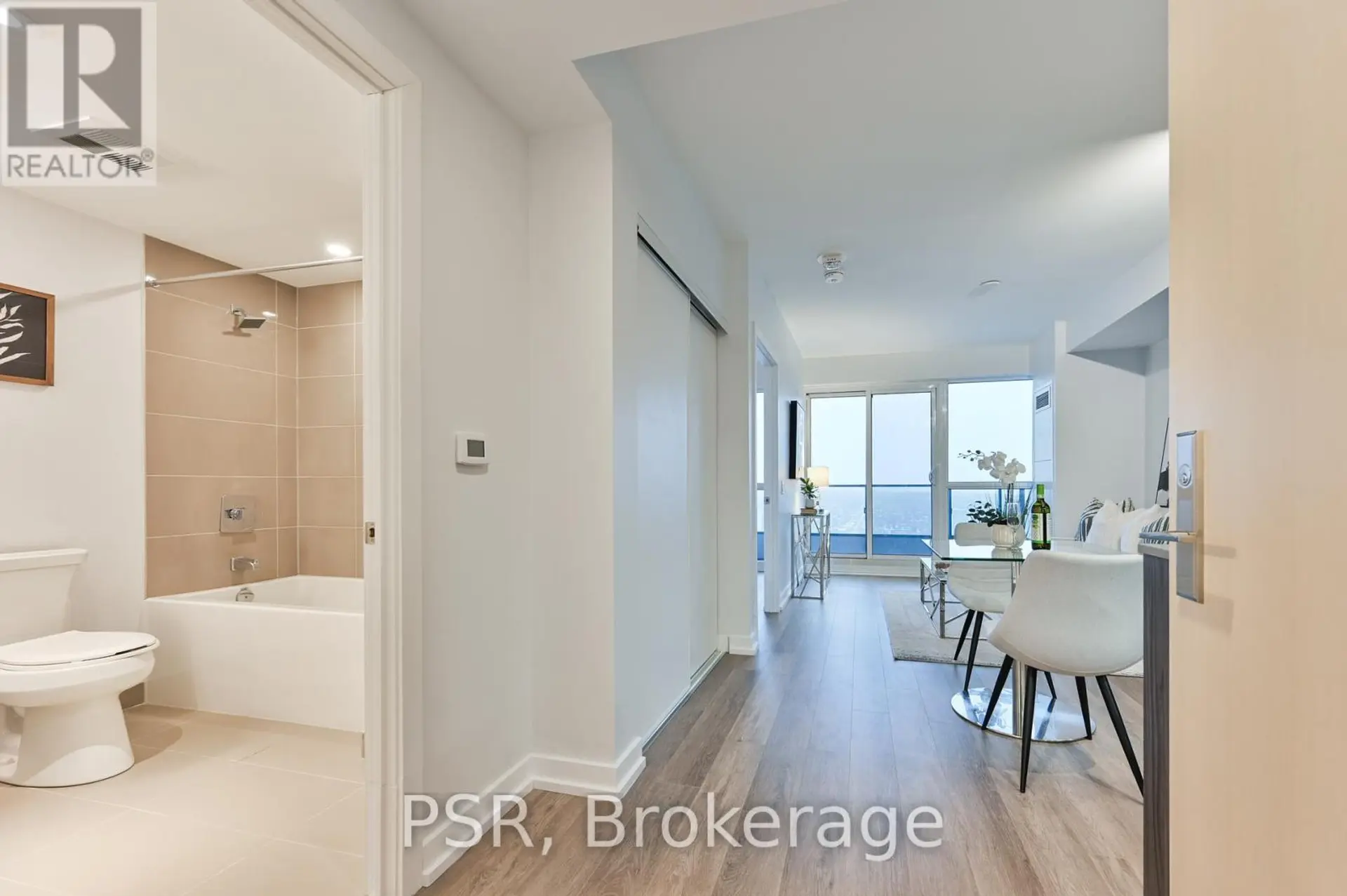 #4409 395 BLOOR STREET E - Image 4