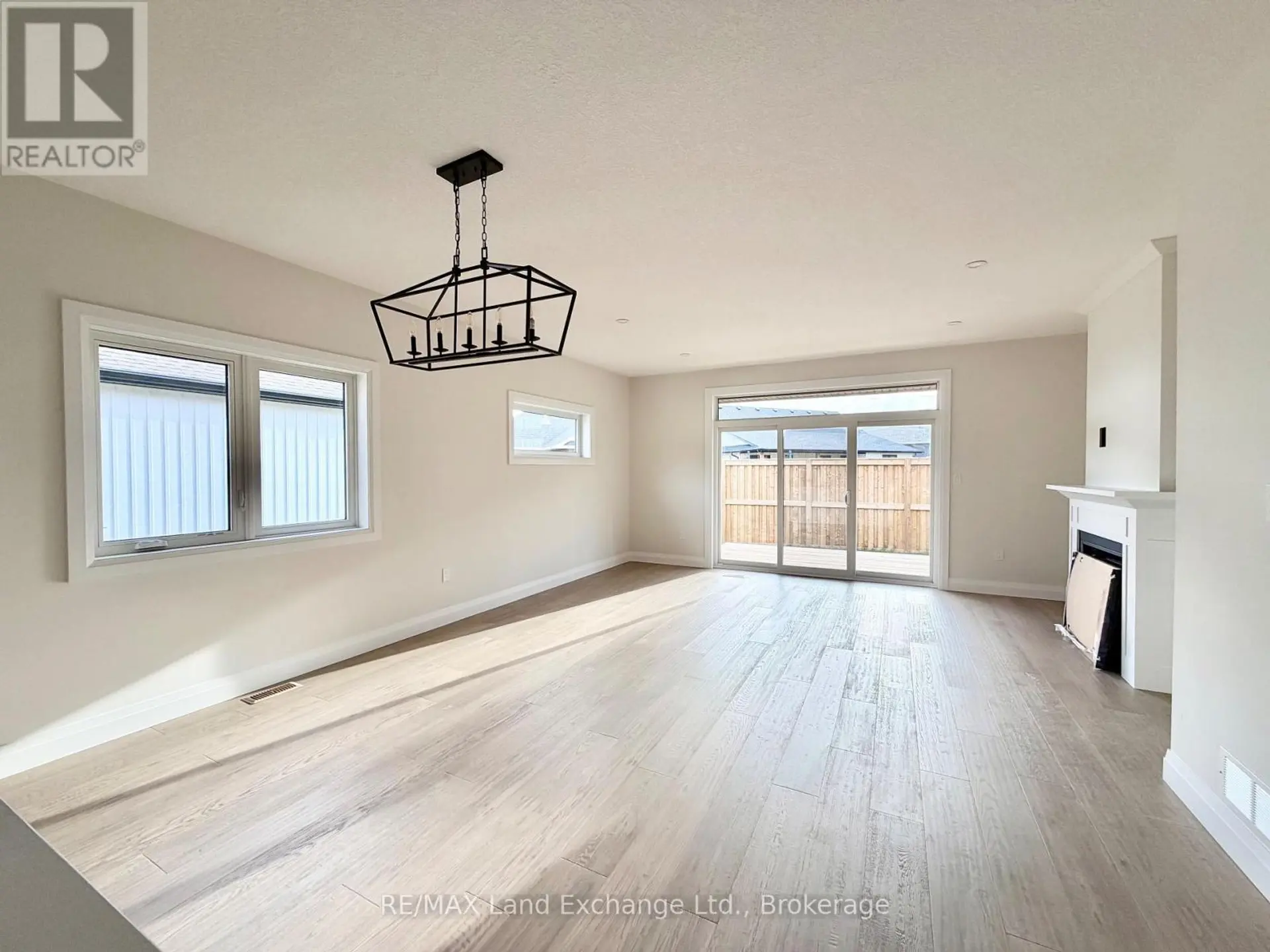 155 WESTLINKS DRIVE - Image 3