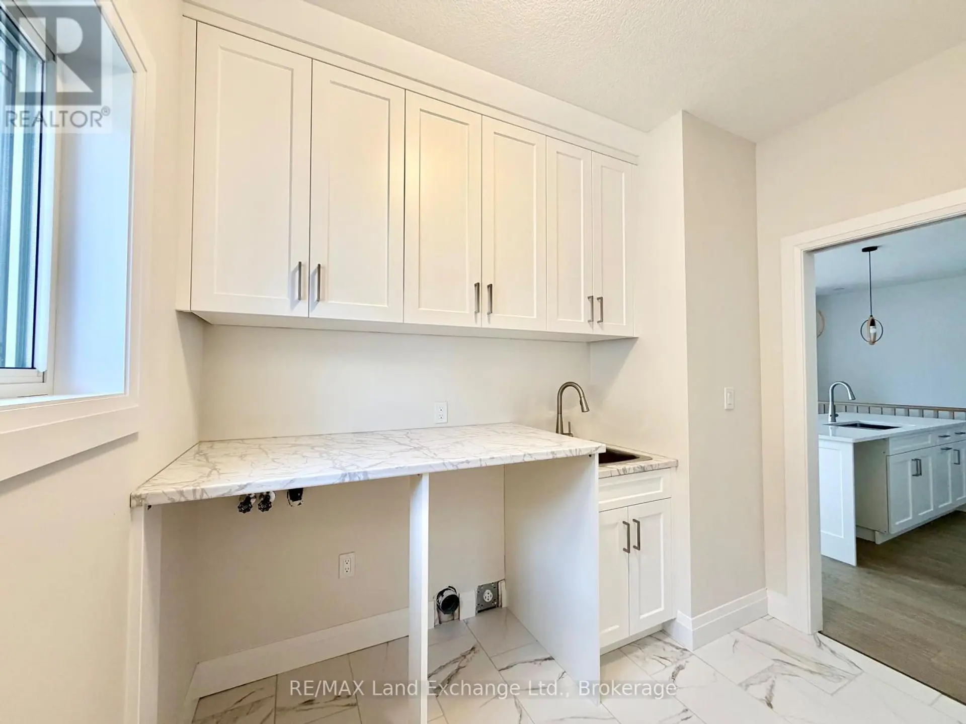 155 WESTLINKS DRIVE - Image 4
