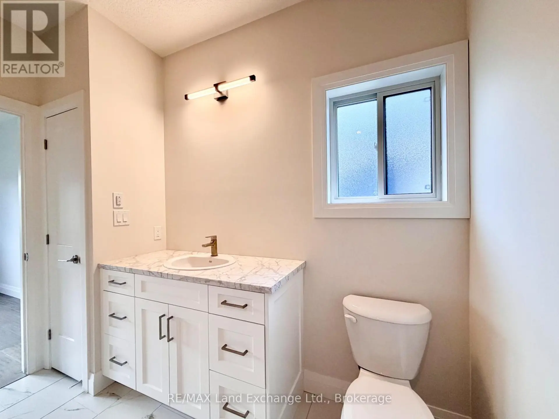 155 WESTLINKS DRIVE - Image 9