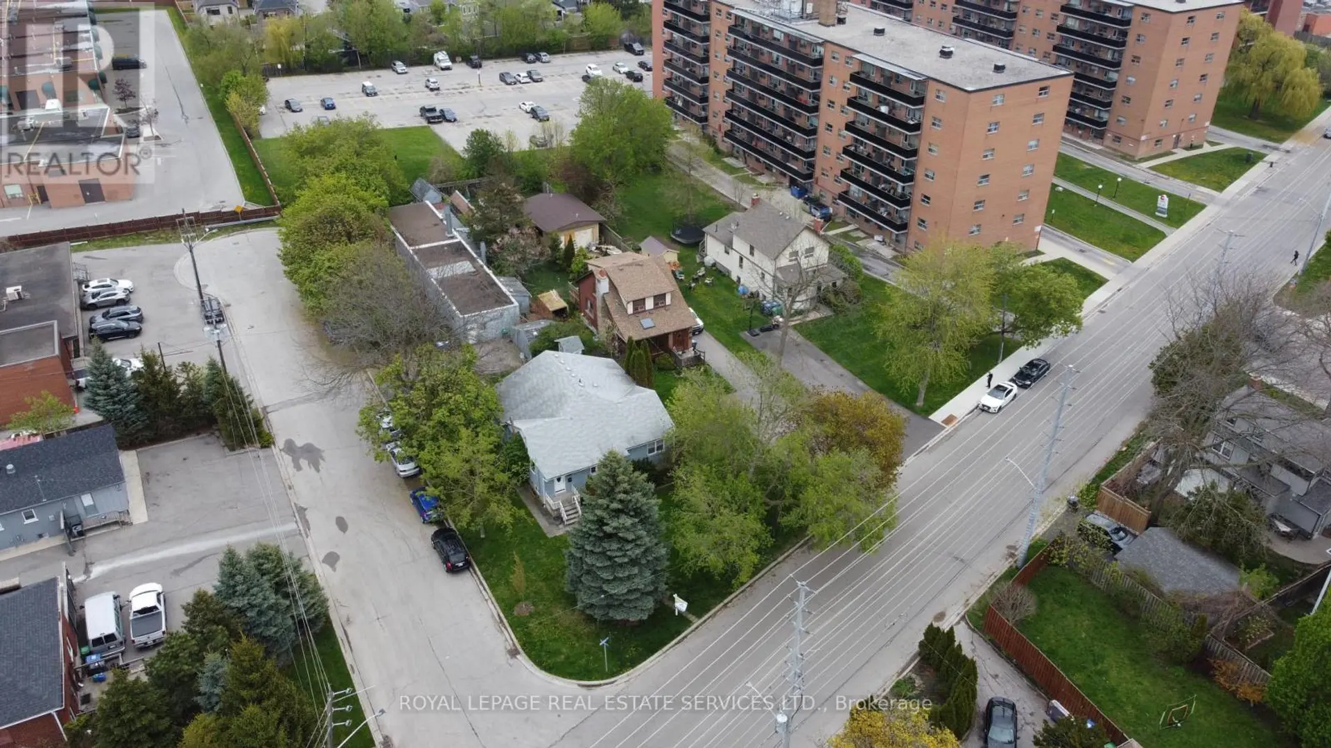 1083 SENECA AVENUE - Image 6
