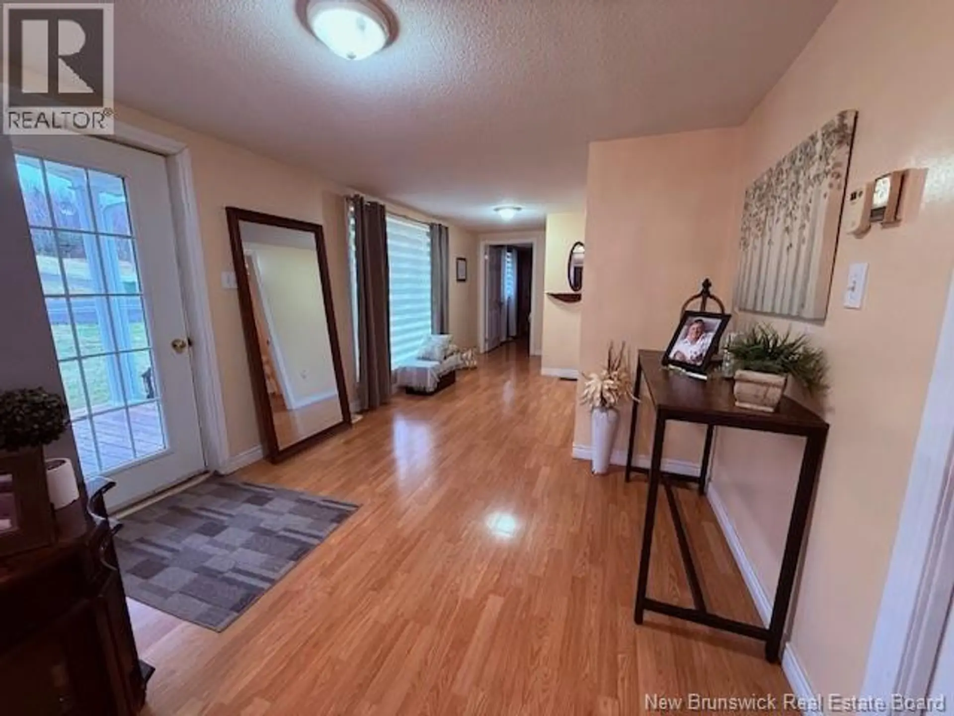 2537 DES PIONNIERS AVENUE - Image 4