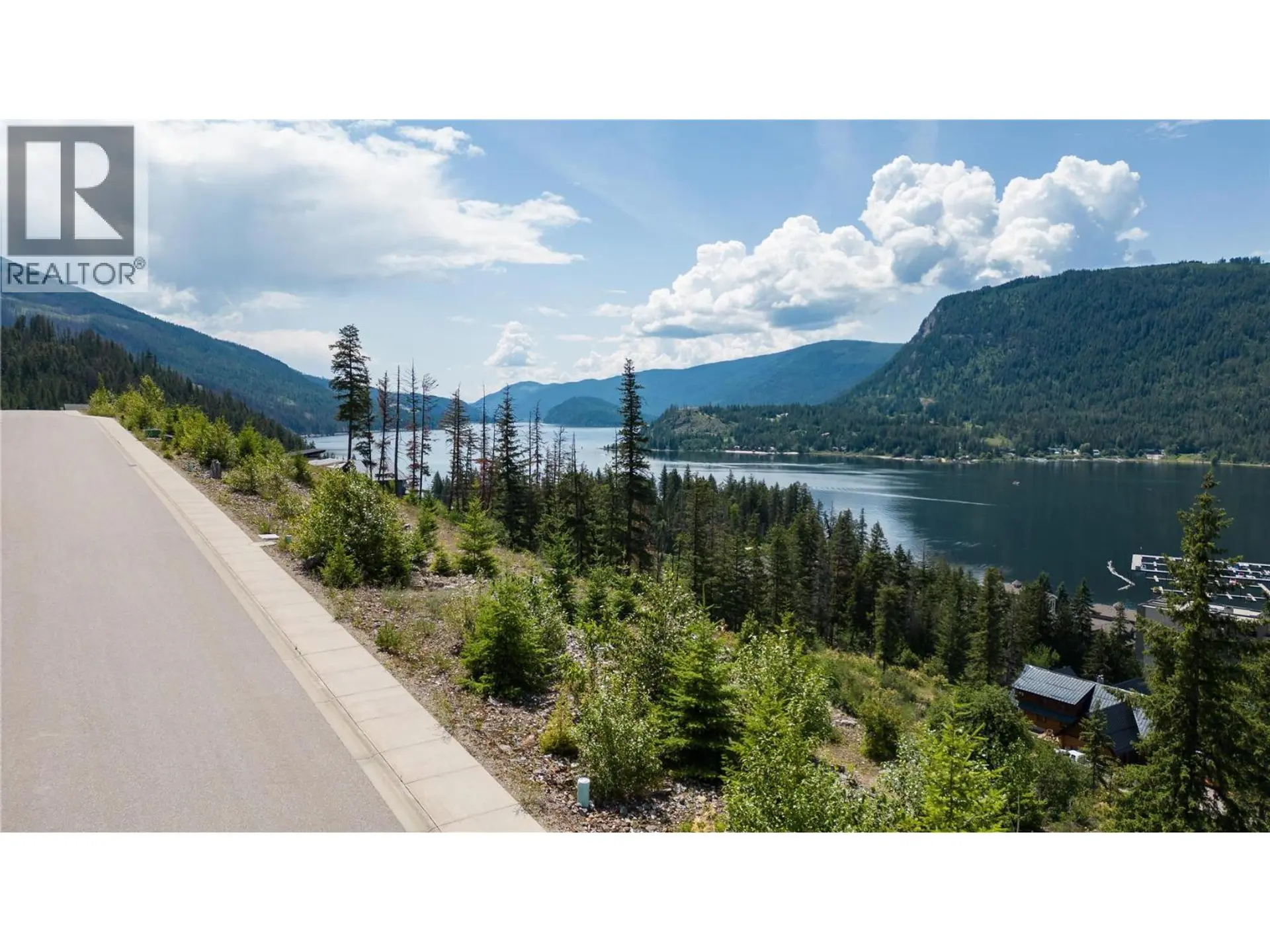Property at 262 BAYVIEW DRIVE, Sicamous, BC