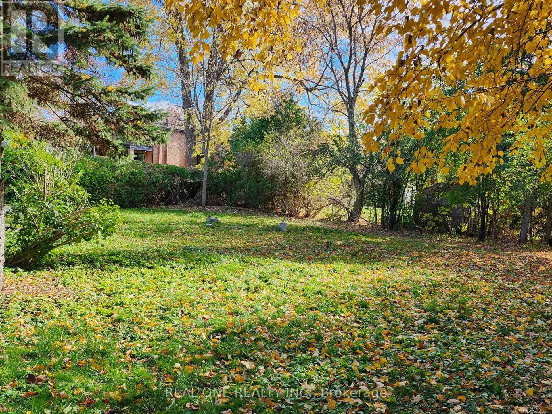 33 URBANDALE AVENUE - Image 2