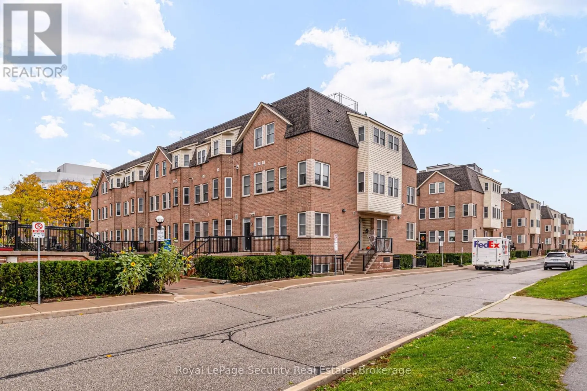 #137 760 LAWRENCE AVENUE W - Image 1