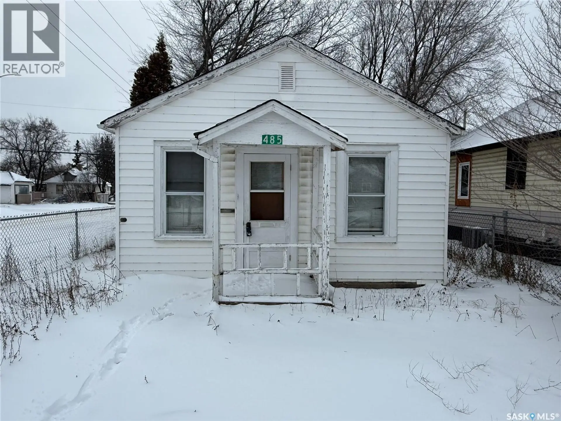 485 12TH STREET E - Image 1