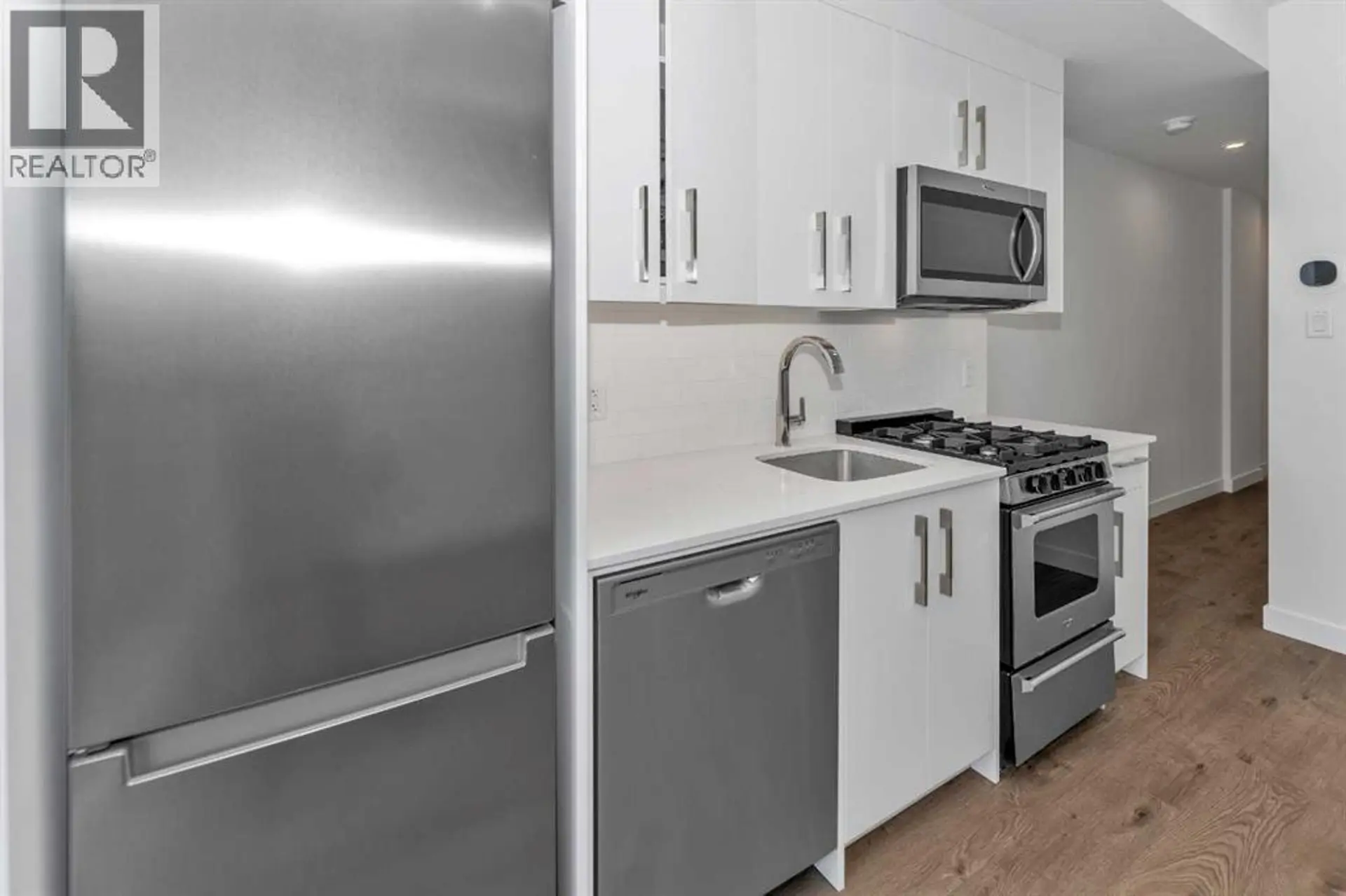 #305 110 18A STREET NW - Image 13