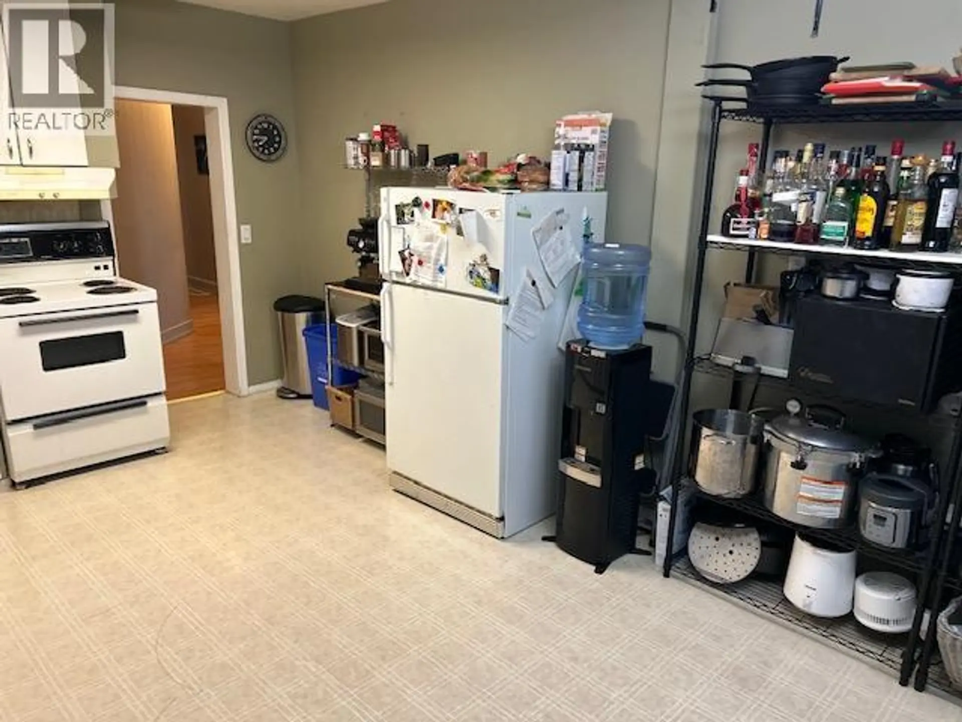 Property at 3595 LAKESHORE ROAD, Kelowna, BC