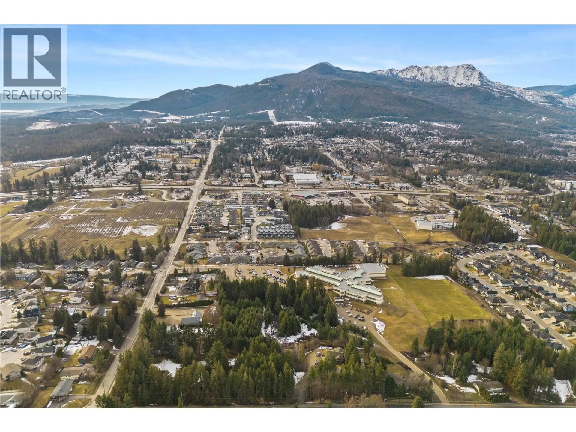Property at 2800 20 AVENUE NE, Salmon Arm, BC