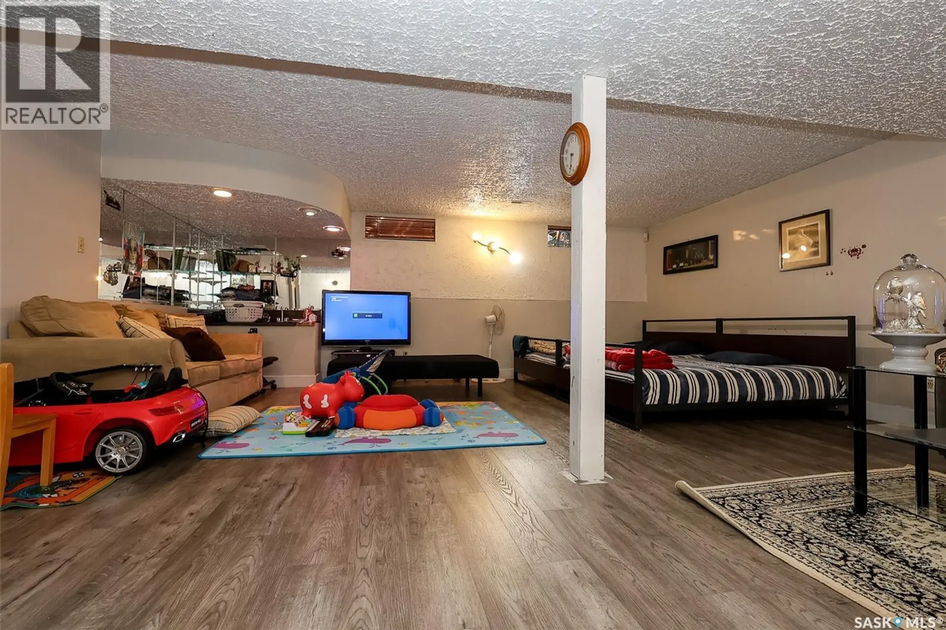 1614 MCKERCHER DRIVE - Image 14