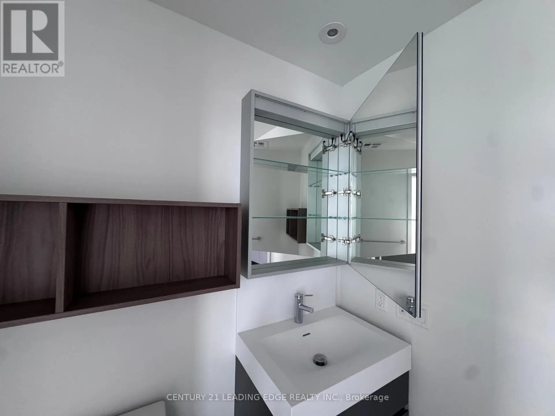 #2107 39 MARY STREET - Image 12