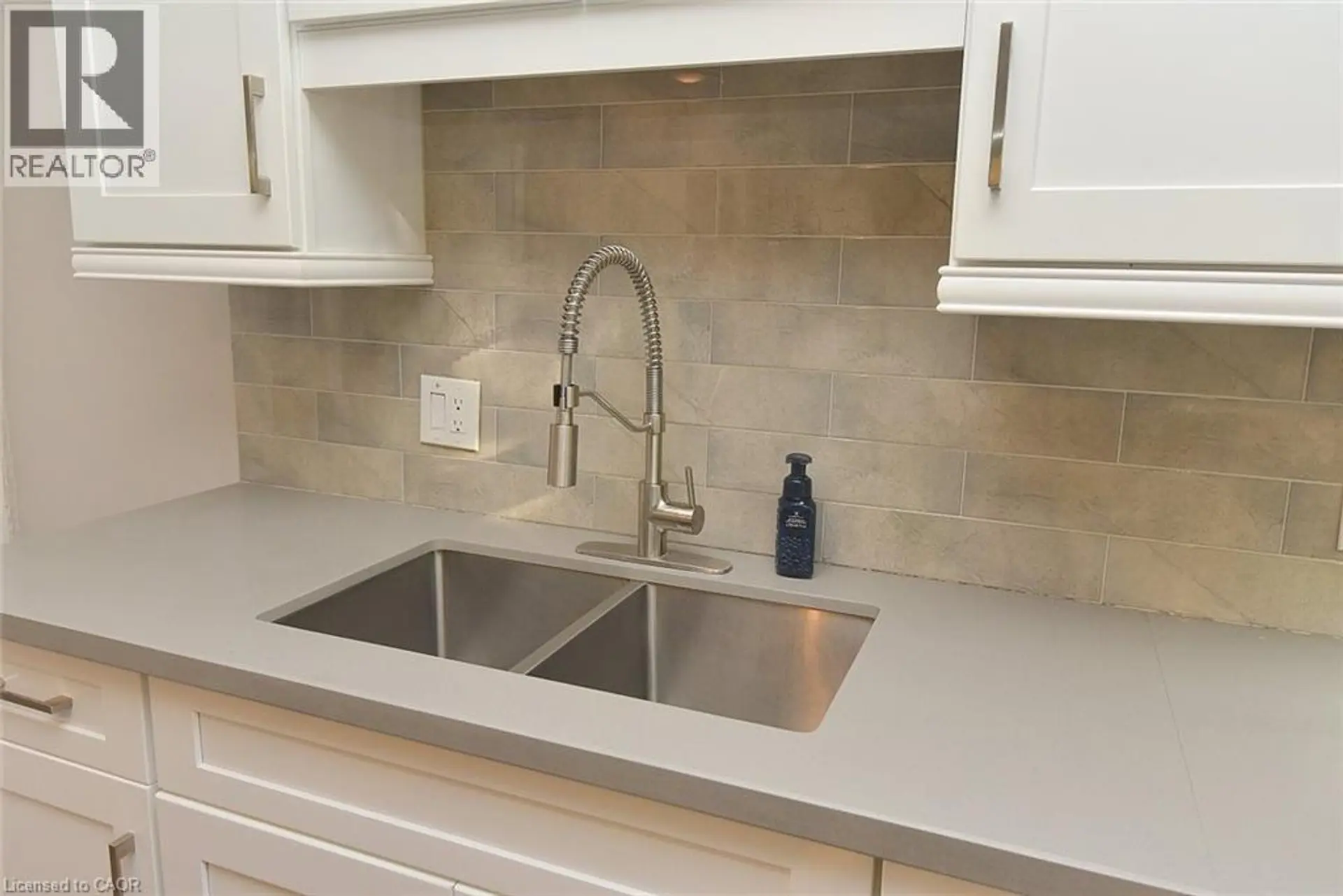 56 KINRADE Avenue - Image 12