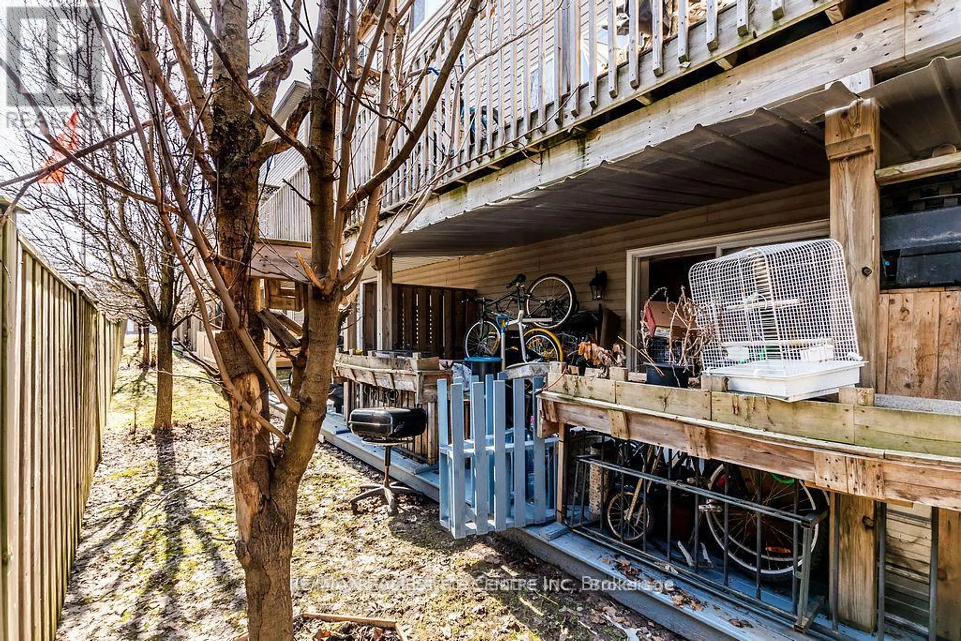 #8B 38 HOWE DRIVE - Image 18