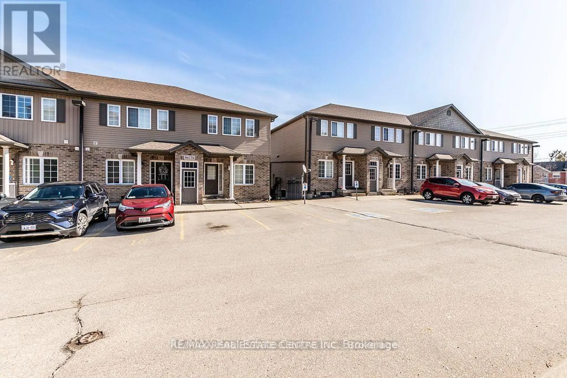 #8B 38 HOWE DRIVE - Image 2