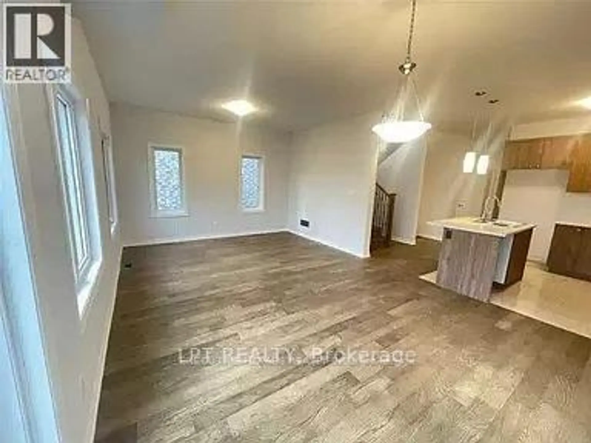 24 BRADLEY AVENUE - Image 2