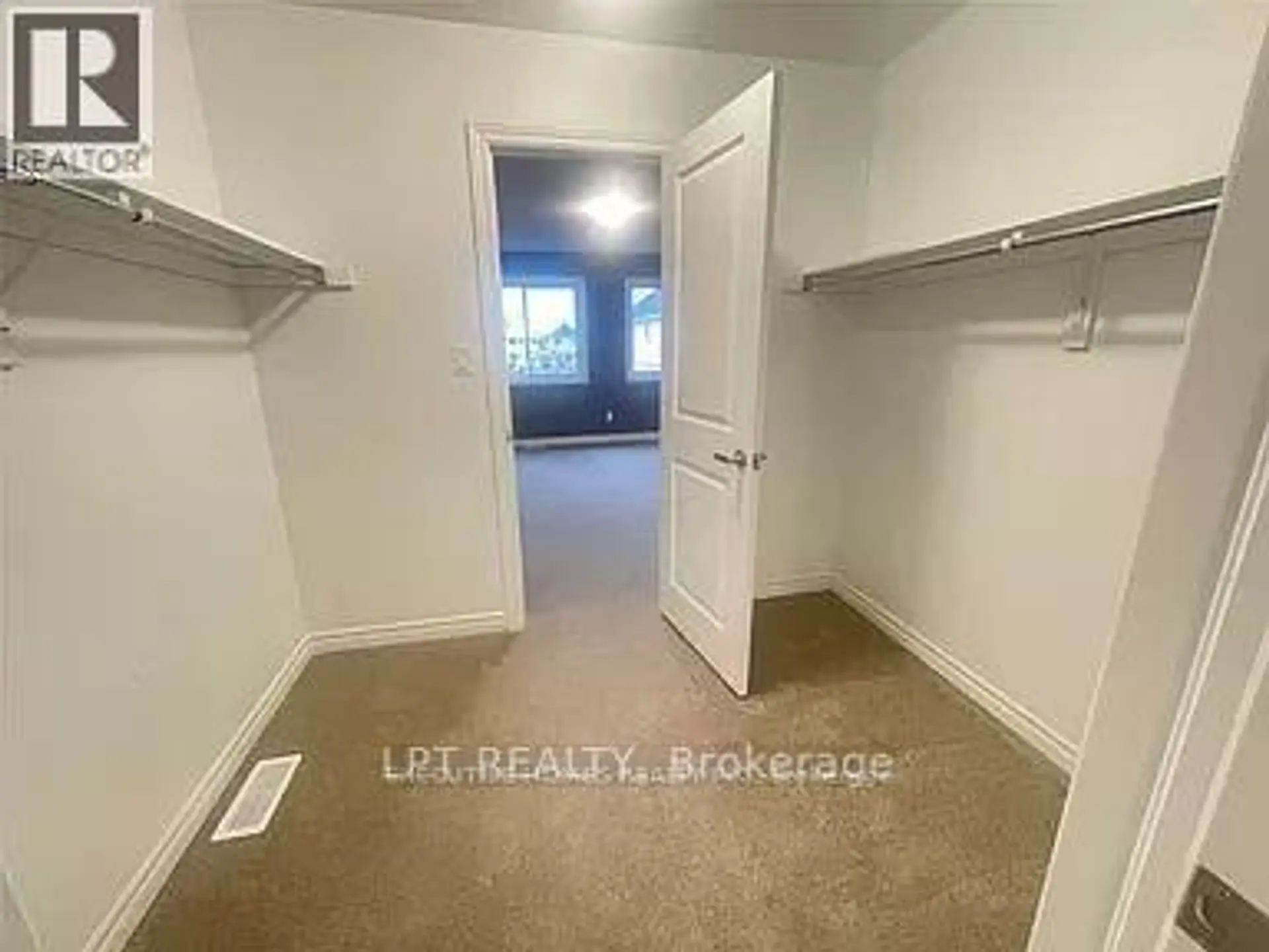 24 BRADLEY AVENUE - Image 9