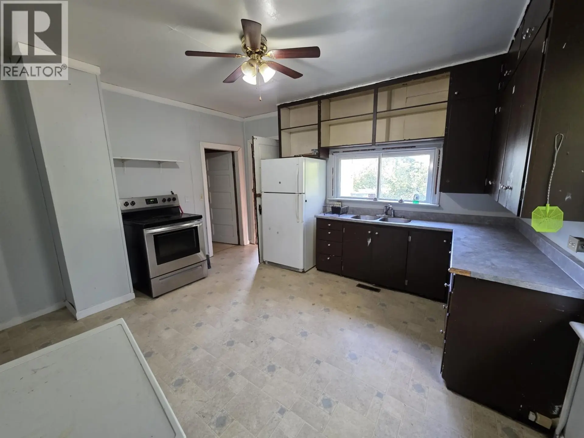 Property at 9823 E BIRCH AVENUE, Taylor, BC