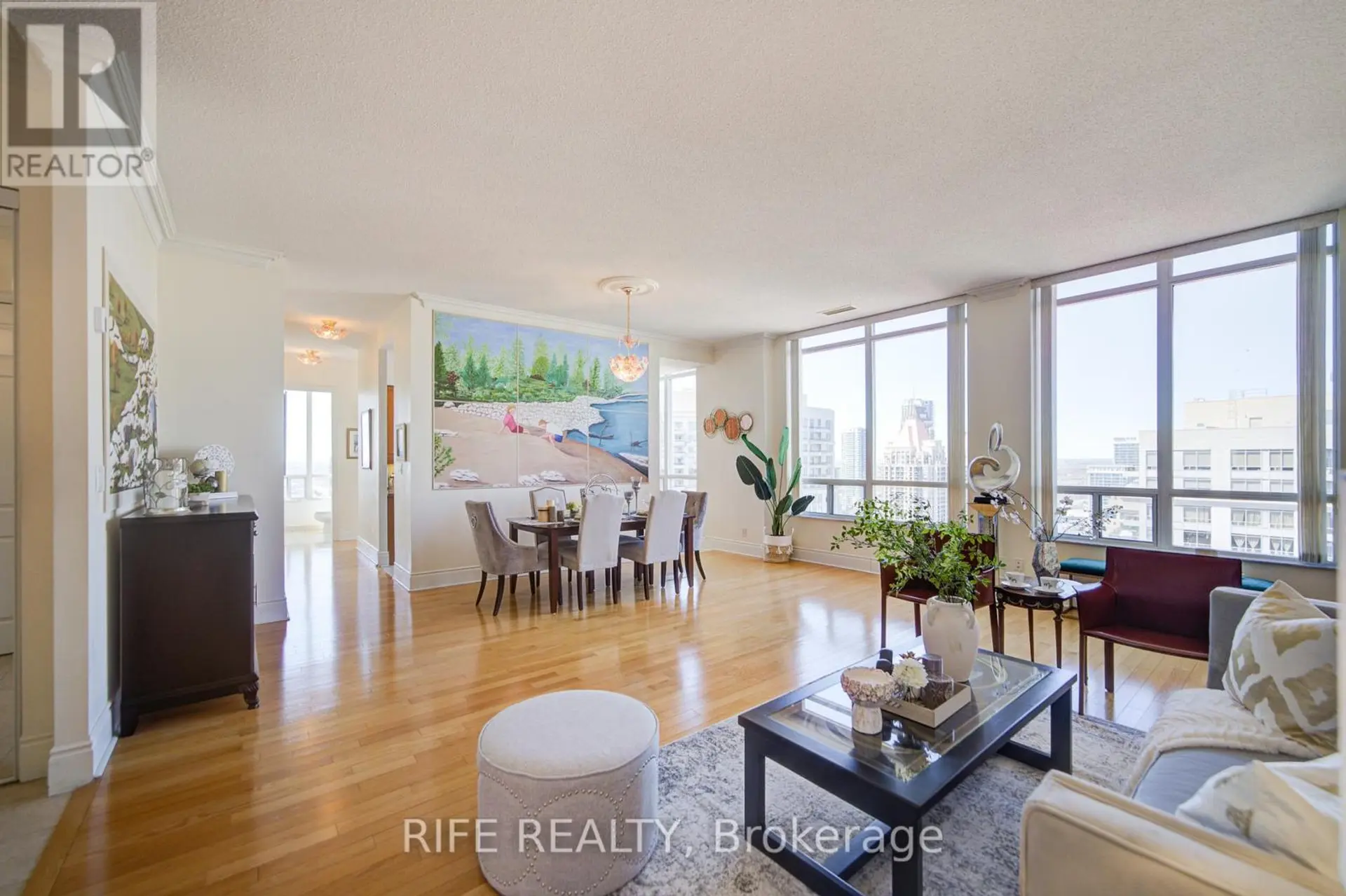 #GPH10 3880 DUKE OF YORK BOULEVARD - Image 1