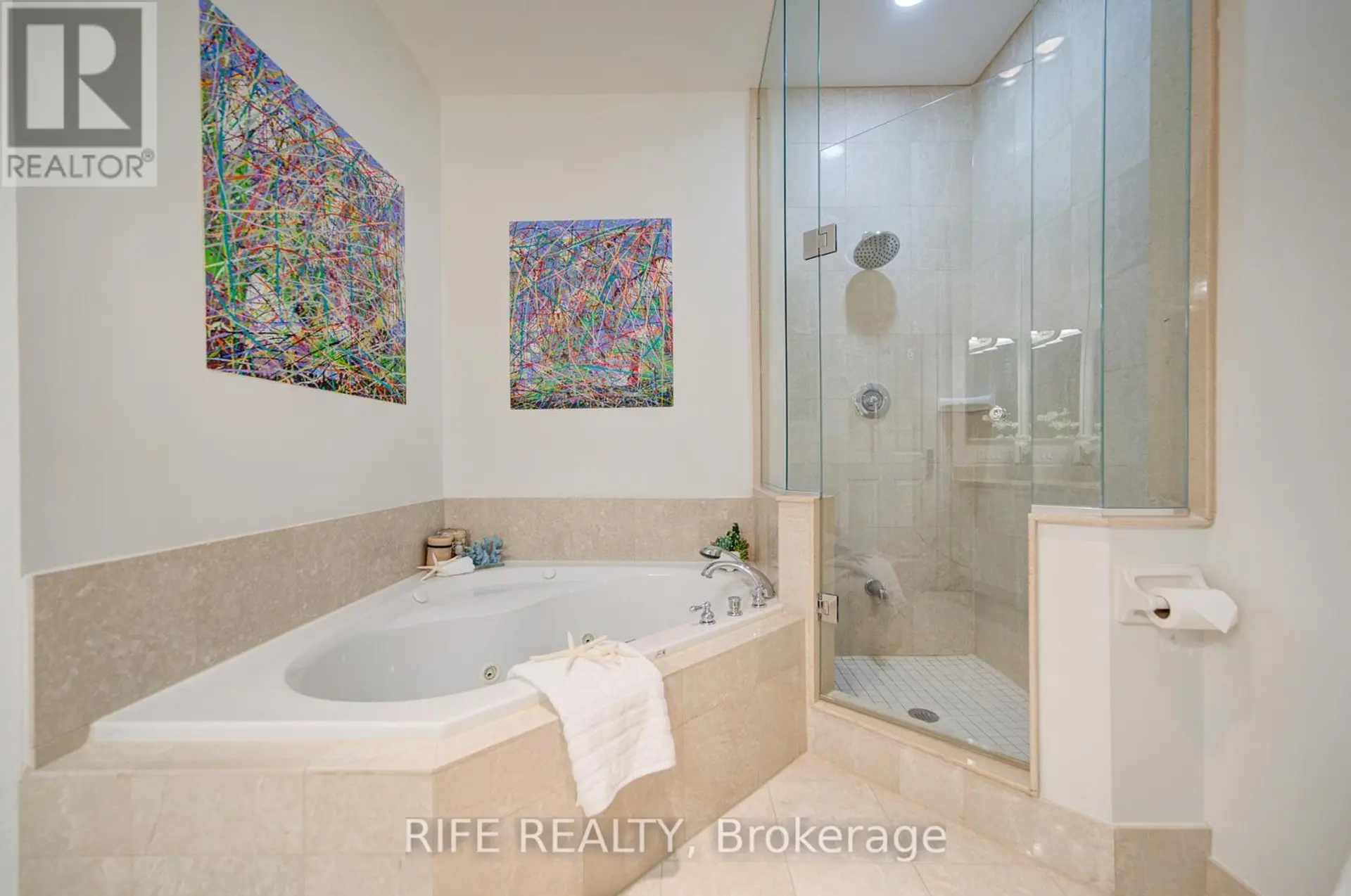 #GPH10 3880 DUKE OF YORK BOULEVARD - Image 11