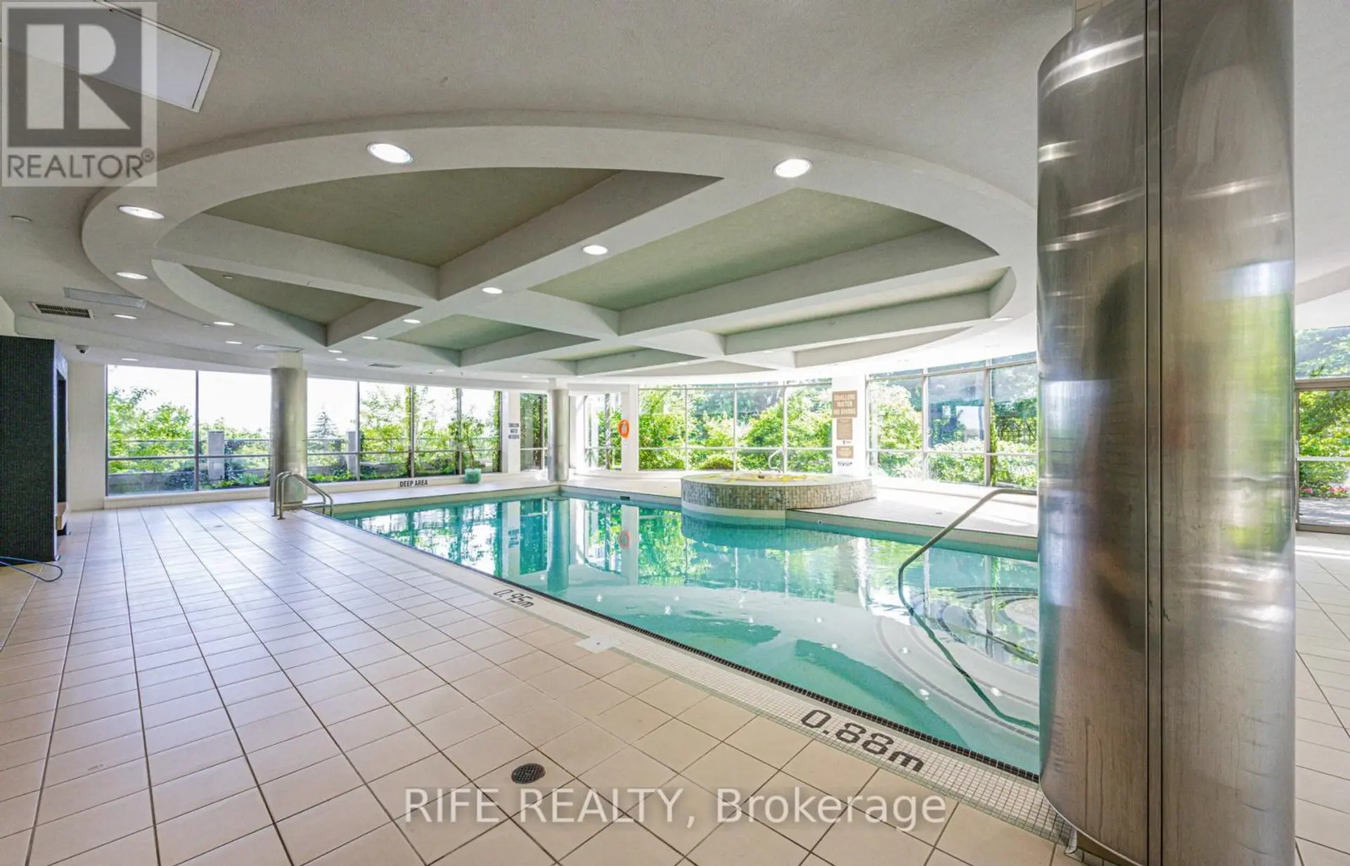 #GPH10 3880 DUKE OF YORK BOULEVARD - Image 14
