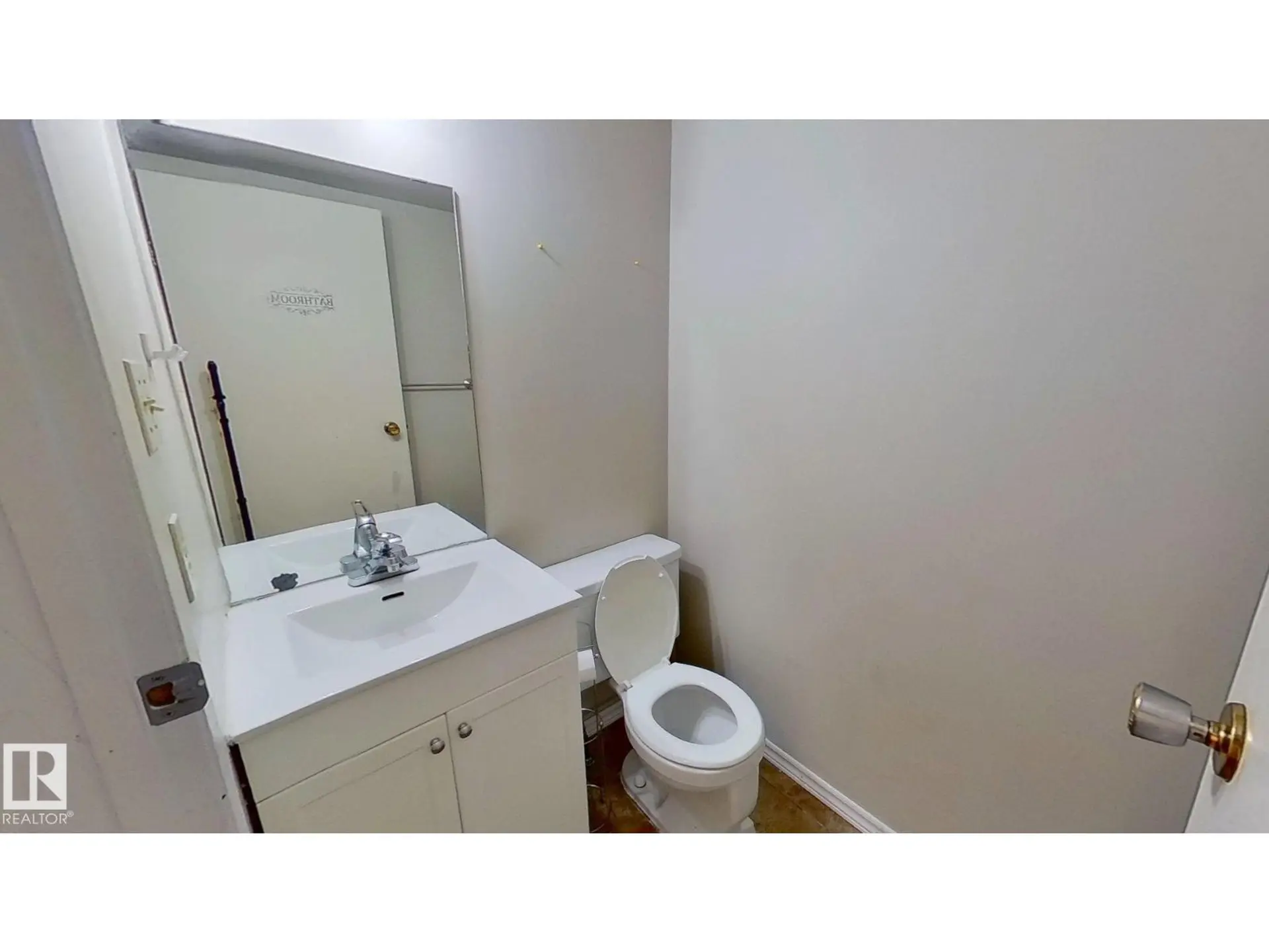 #59 7604 29 AV NW - Image 6