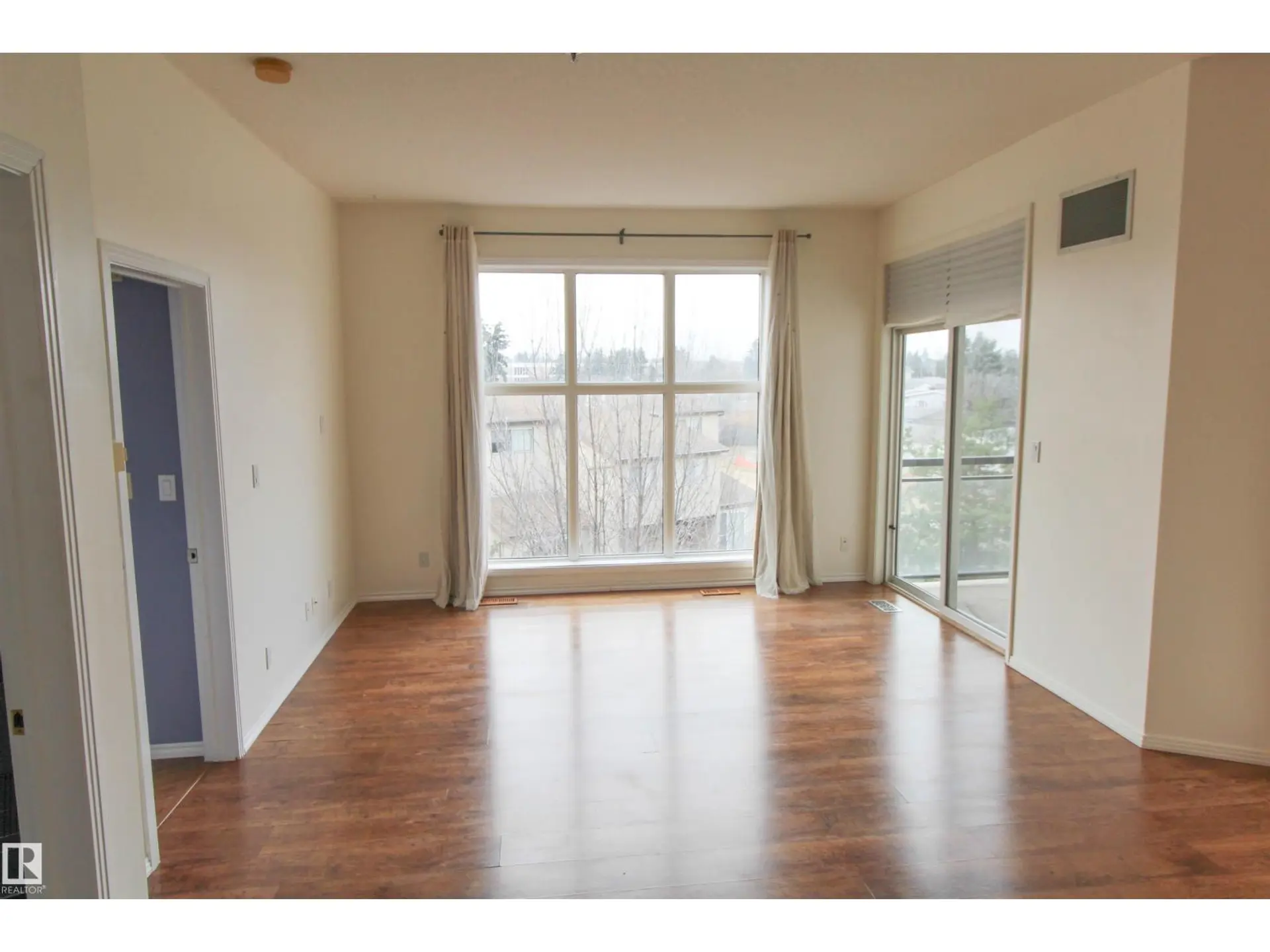 #347 4827 104A ST NW - Image 2
