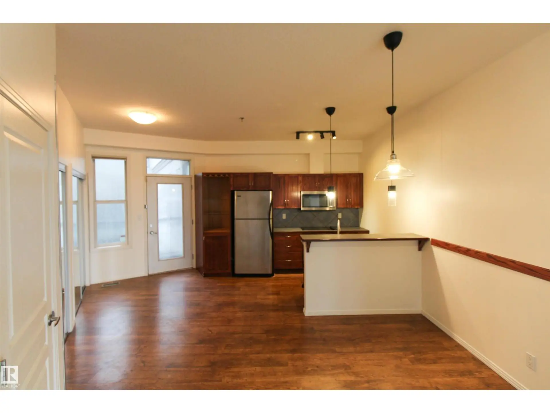 #347 4827 104A ST NW - Image 3