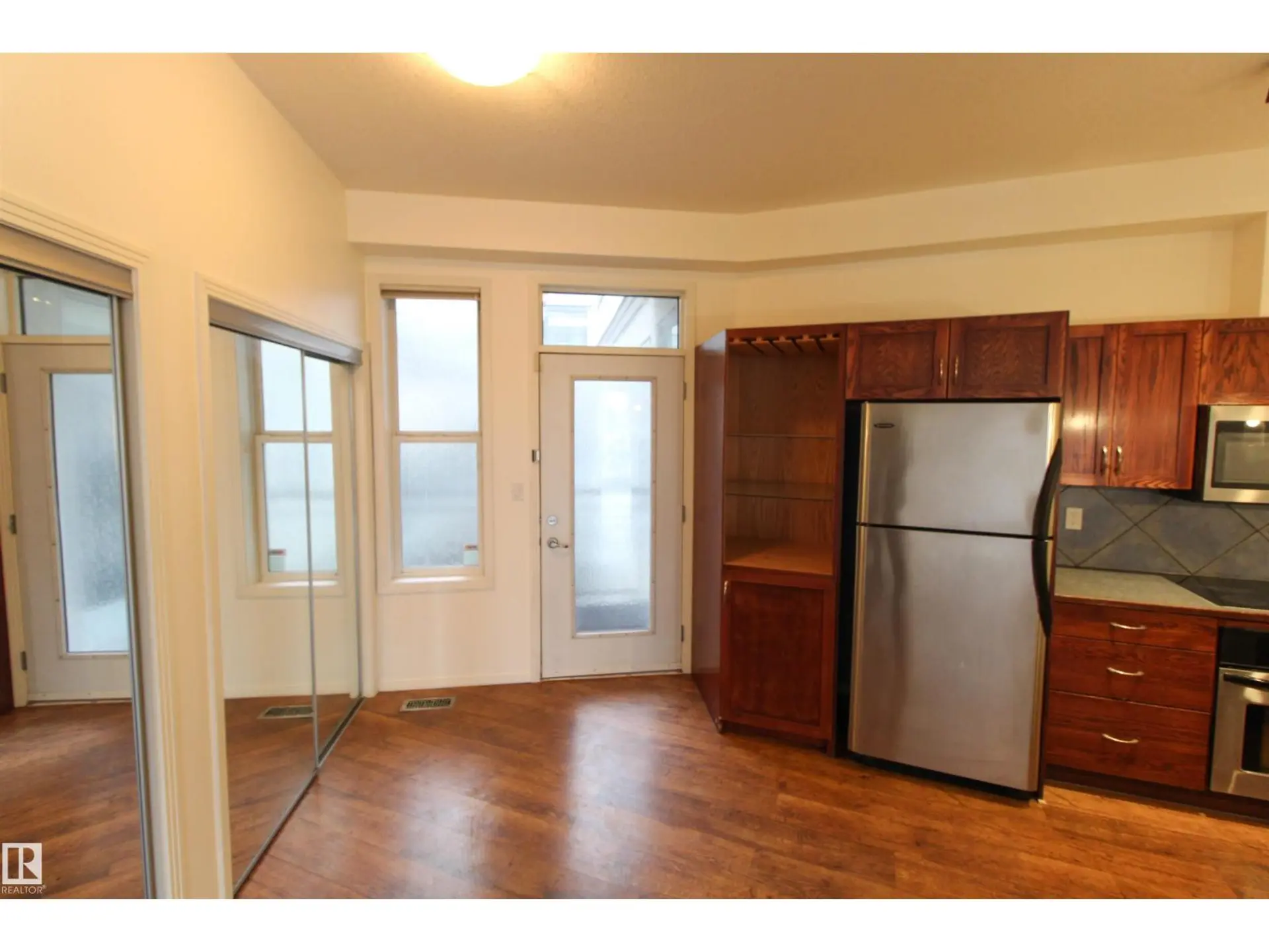 #347 4827 104A ST NW - Image 6