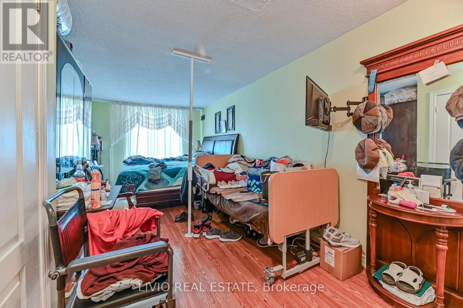 #706 2470 EGLINTON AVENUE W - Image 6