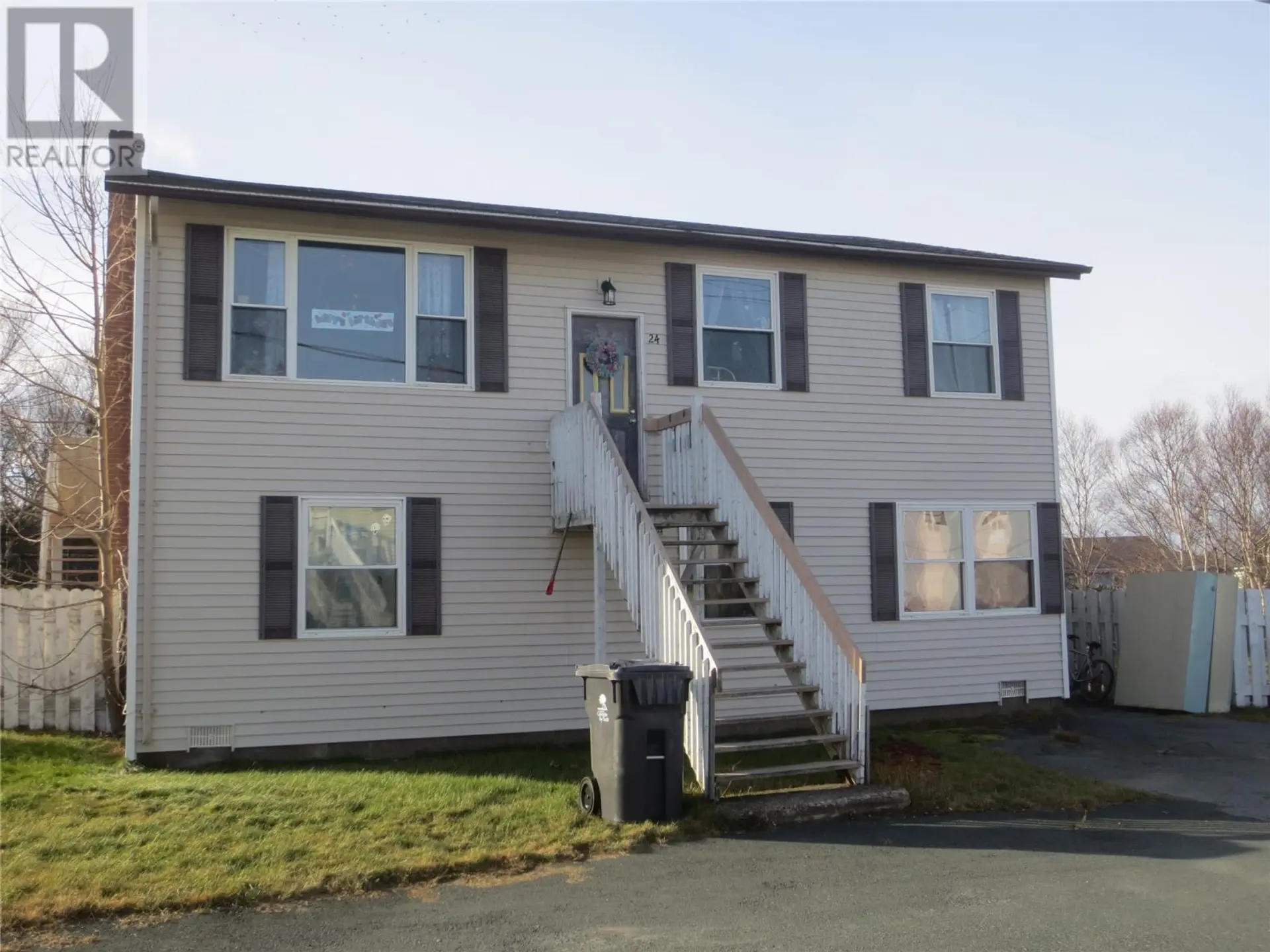 28 Woodgrove Acres Close - Image 1
