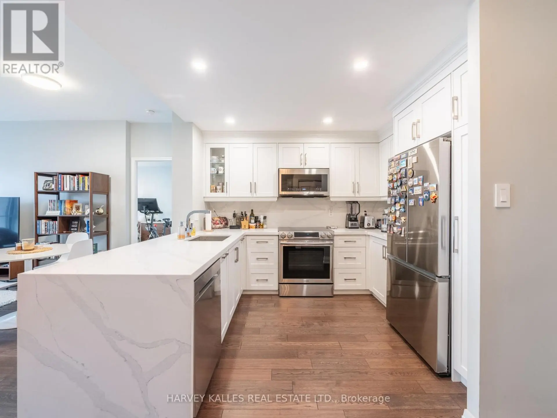 #305 2511 BLOOR STREET W - Image 6