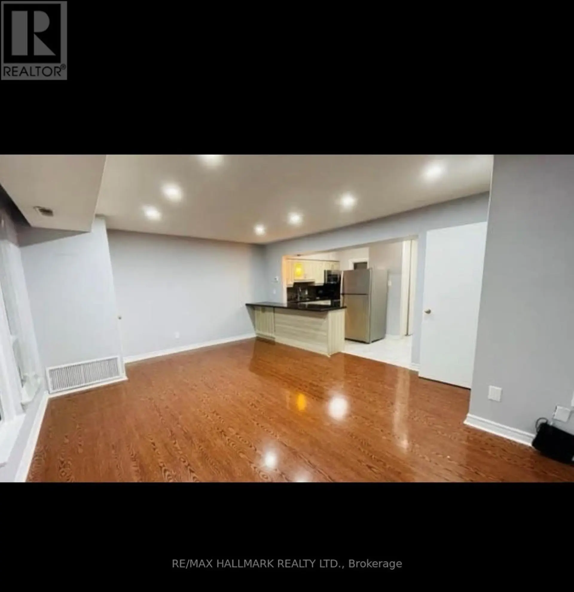 #16 28 REXDALE BOULEVARD - Image 6