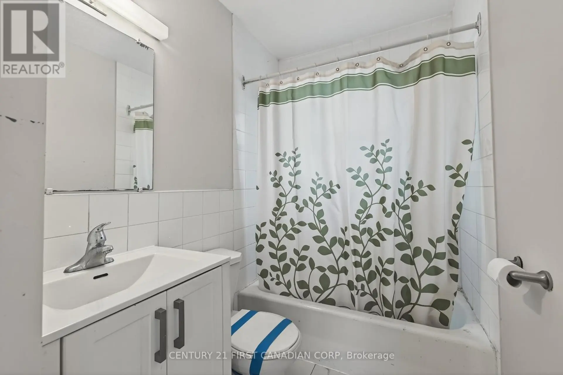 332 MANITOBA STREET - Image 11