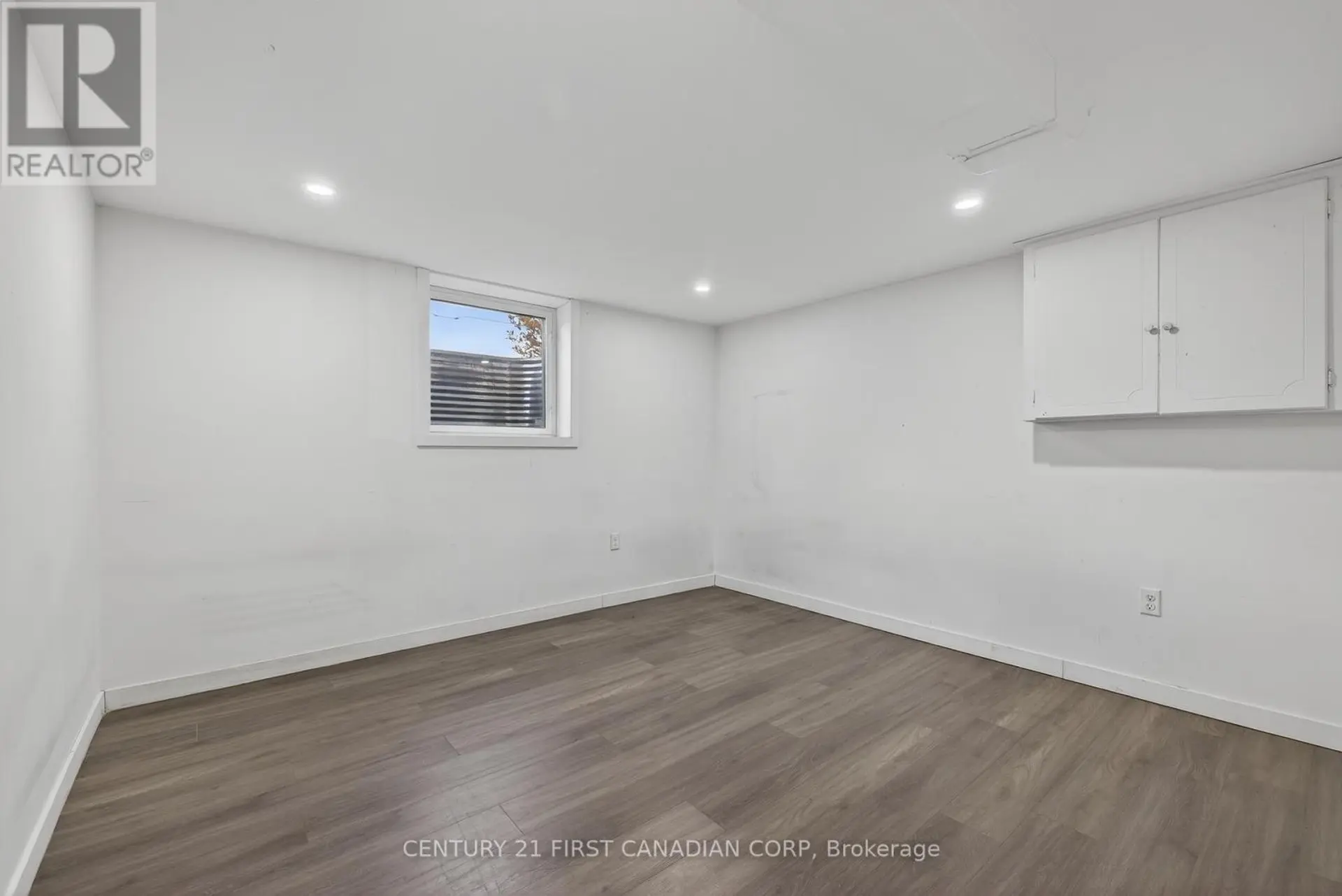 332 MANITOBA STREET - Image 13