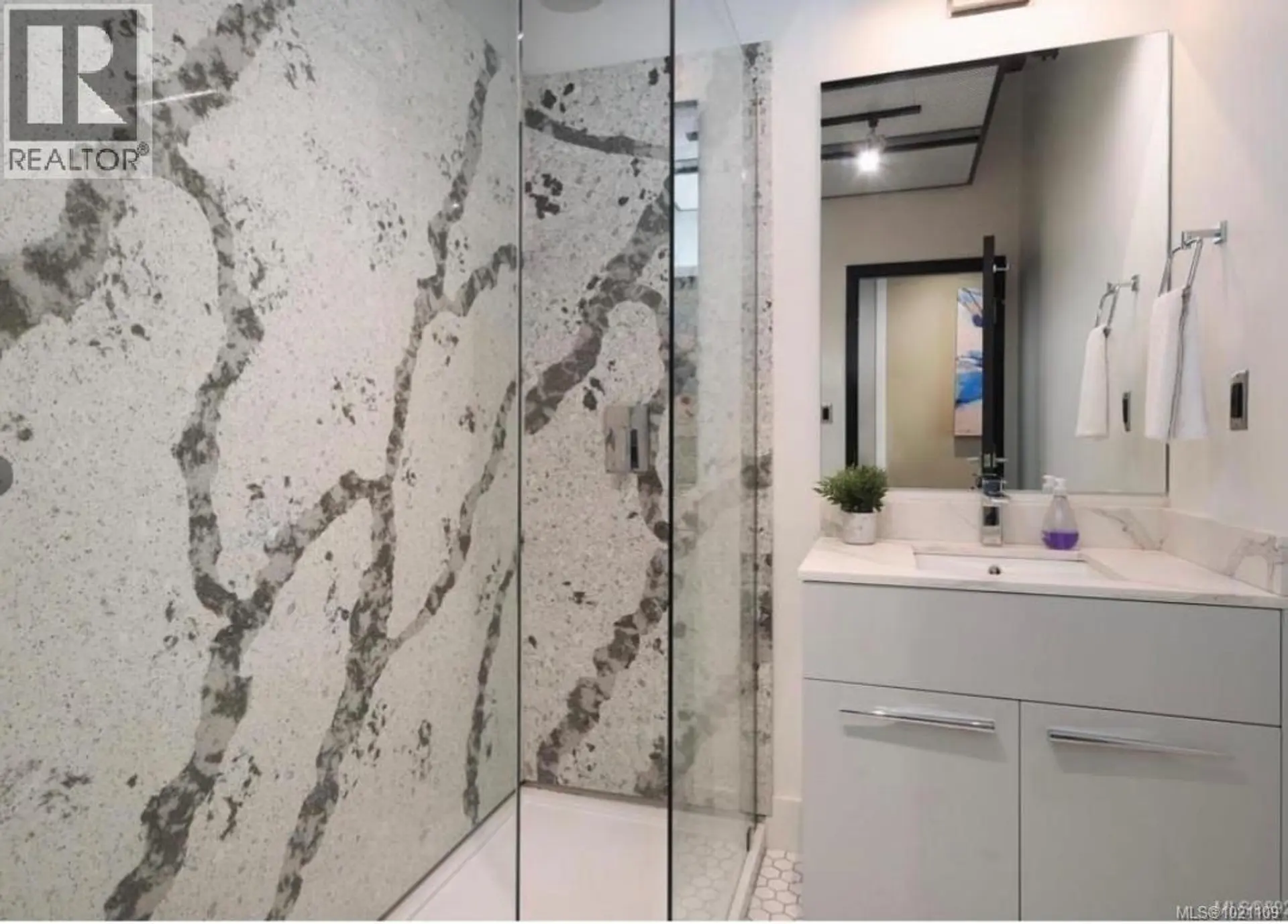 Property at #609 1029 VIEW ST, Victoria, BC