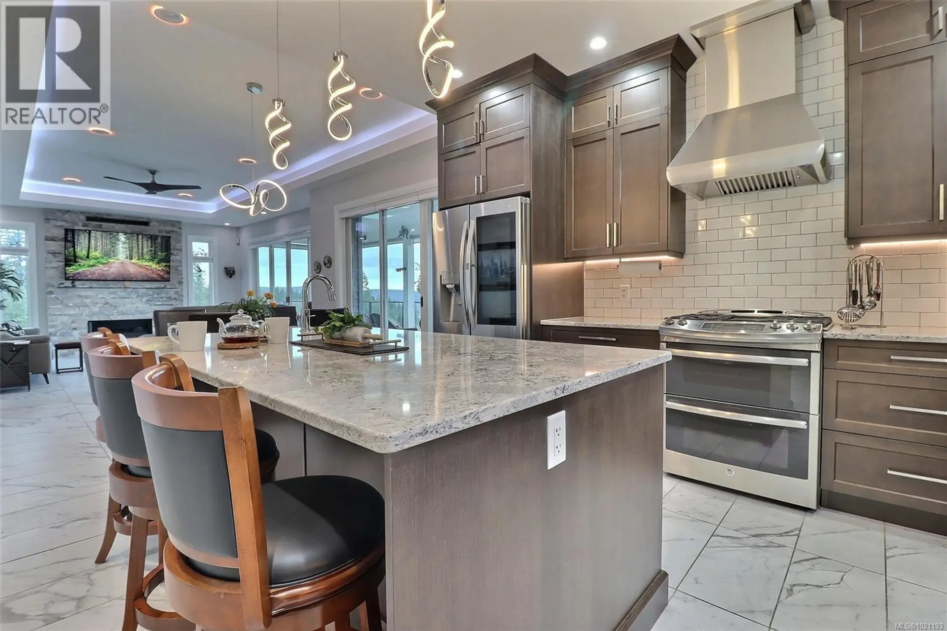 Property at 643 JOHN WILSON PL, Ladysmith, BC