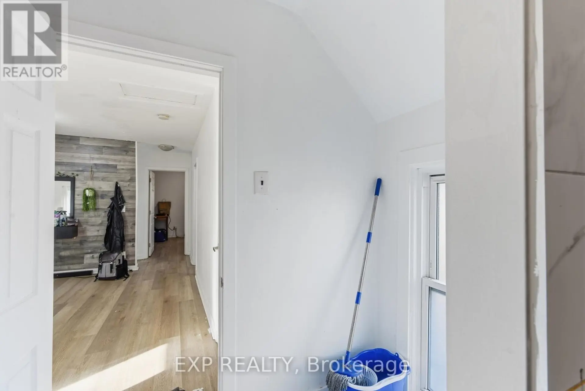 20 HENRY STREET - Image 15