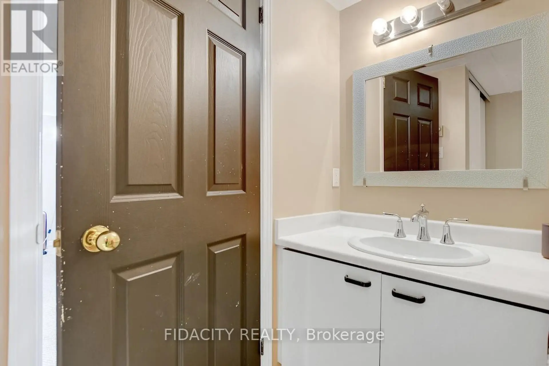 #309 1490 HERON ROAD - Image 15
