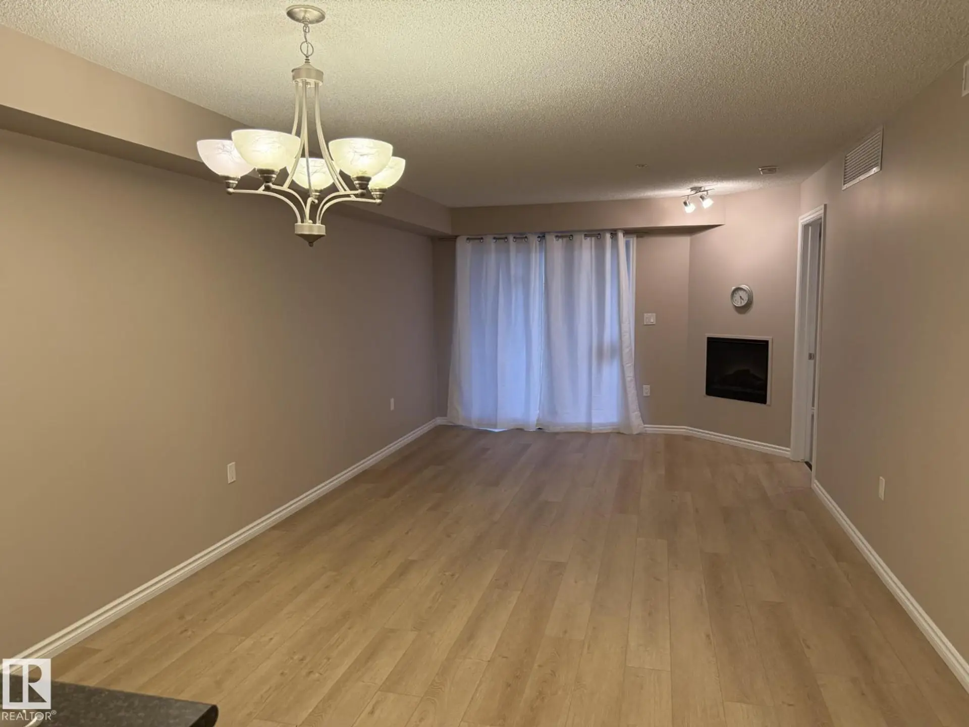 #303 10118 106 AV NW - Image 2