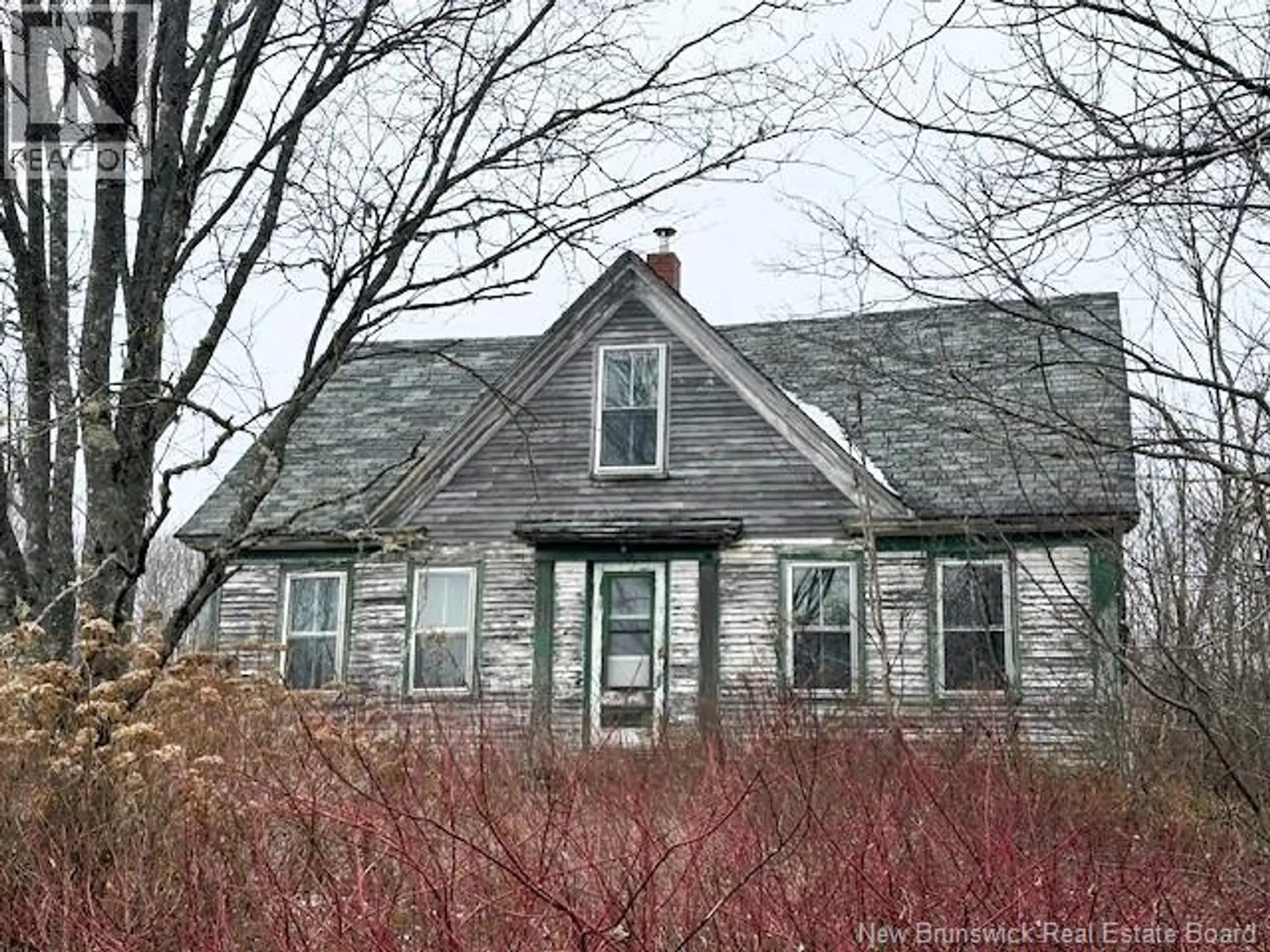 155 Lynnfield Road - Image 1