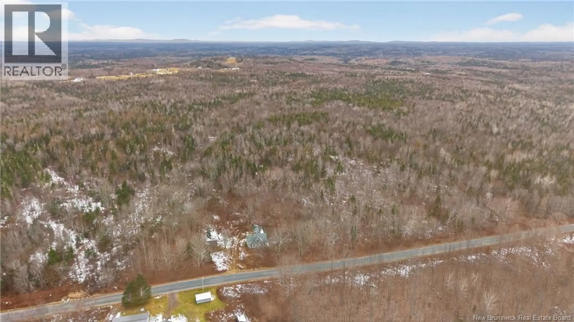 155 Lynnfield Road - Image 13
