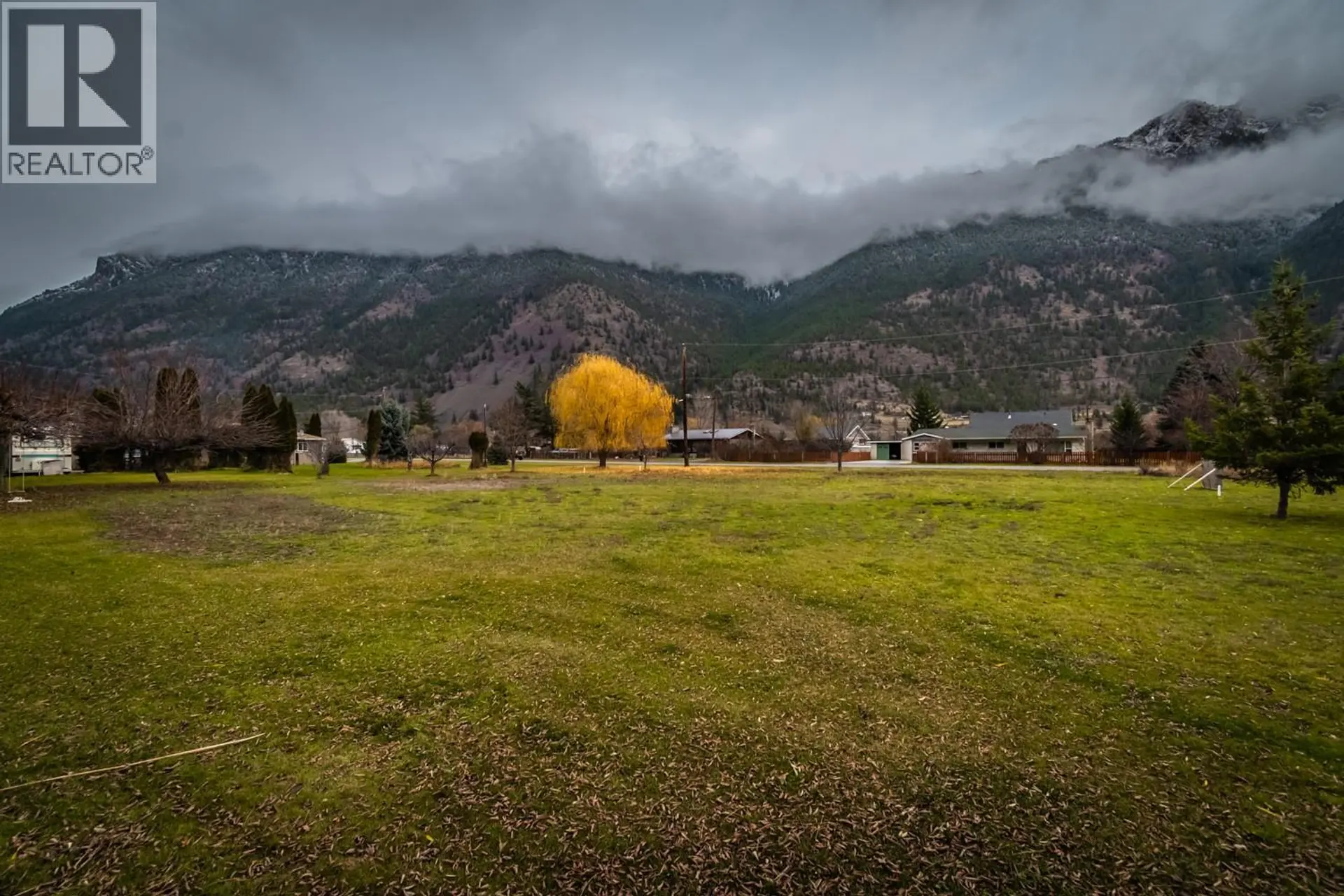 Property at 195 HOLLYWOOD CRESCENT, Lillooet, BC