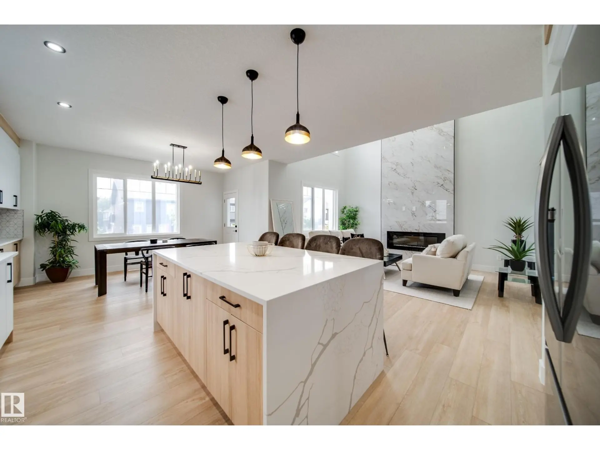 5 PIERWYCK LO - Image 5