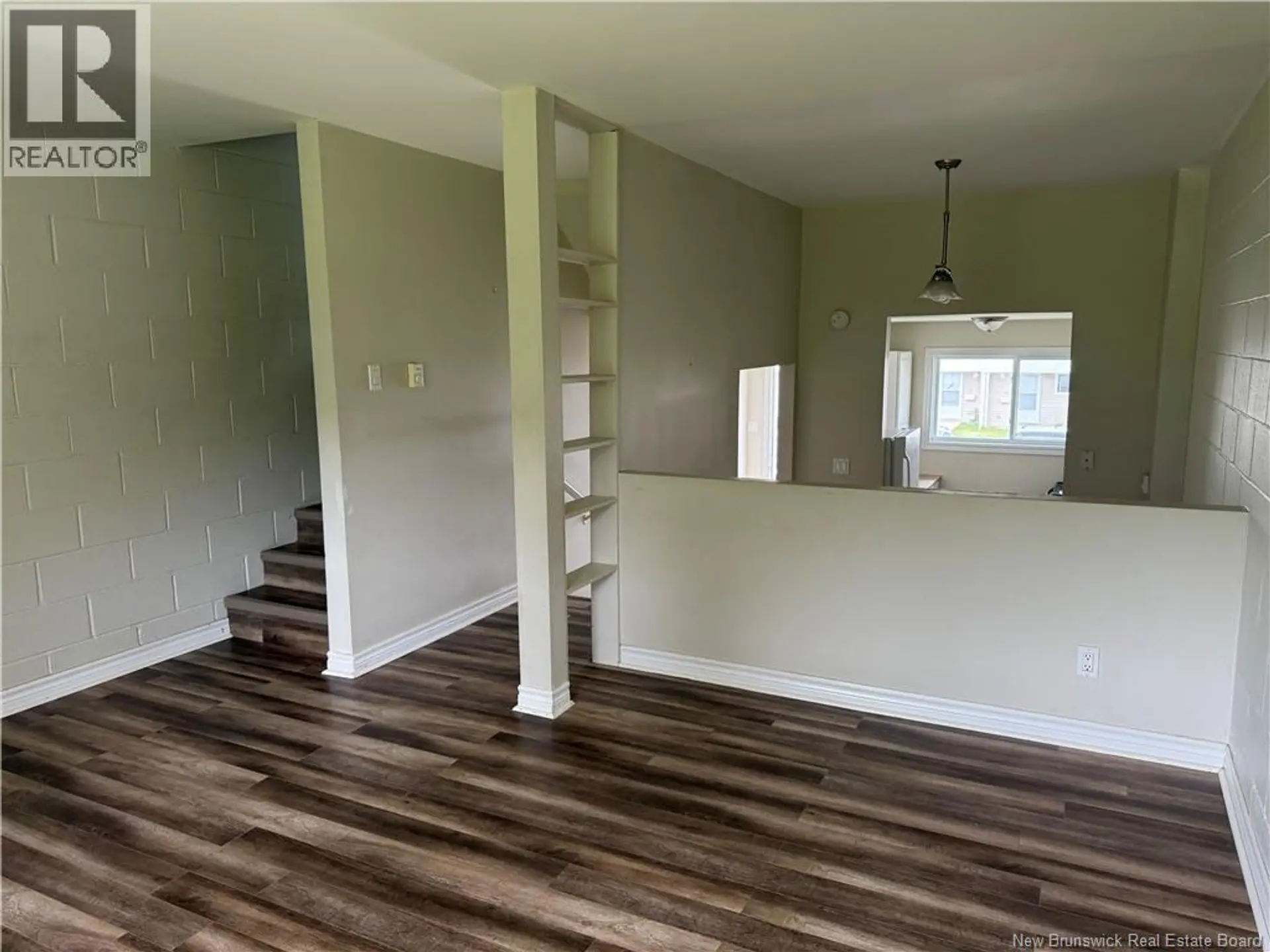 #18 24 SUFFOLK - Image 4