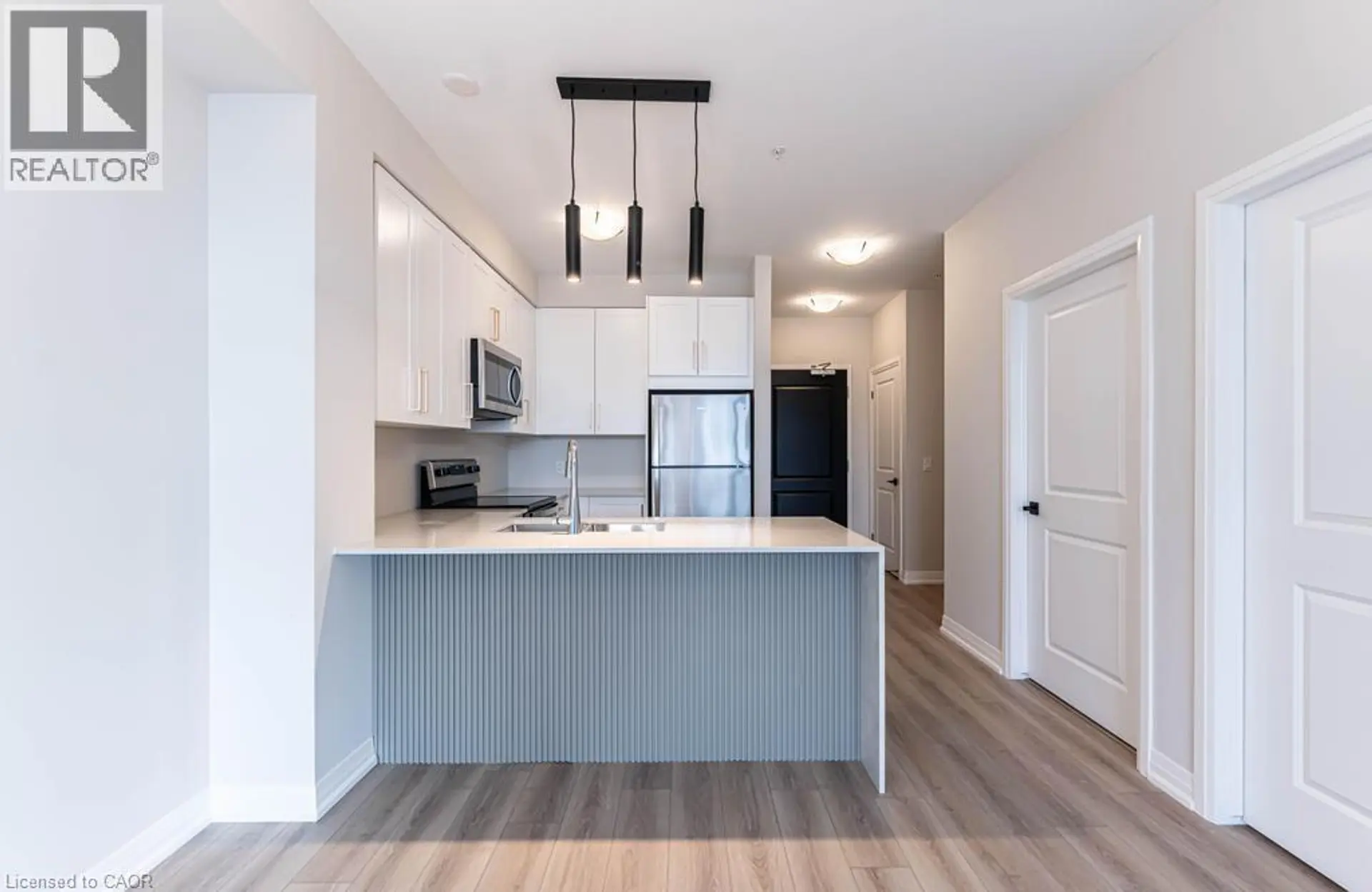 #104 120 SPRINGVALLEY CRESCENT - Image 8